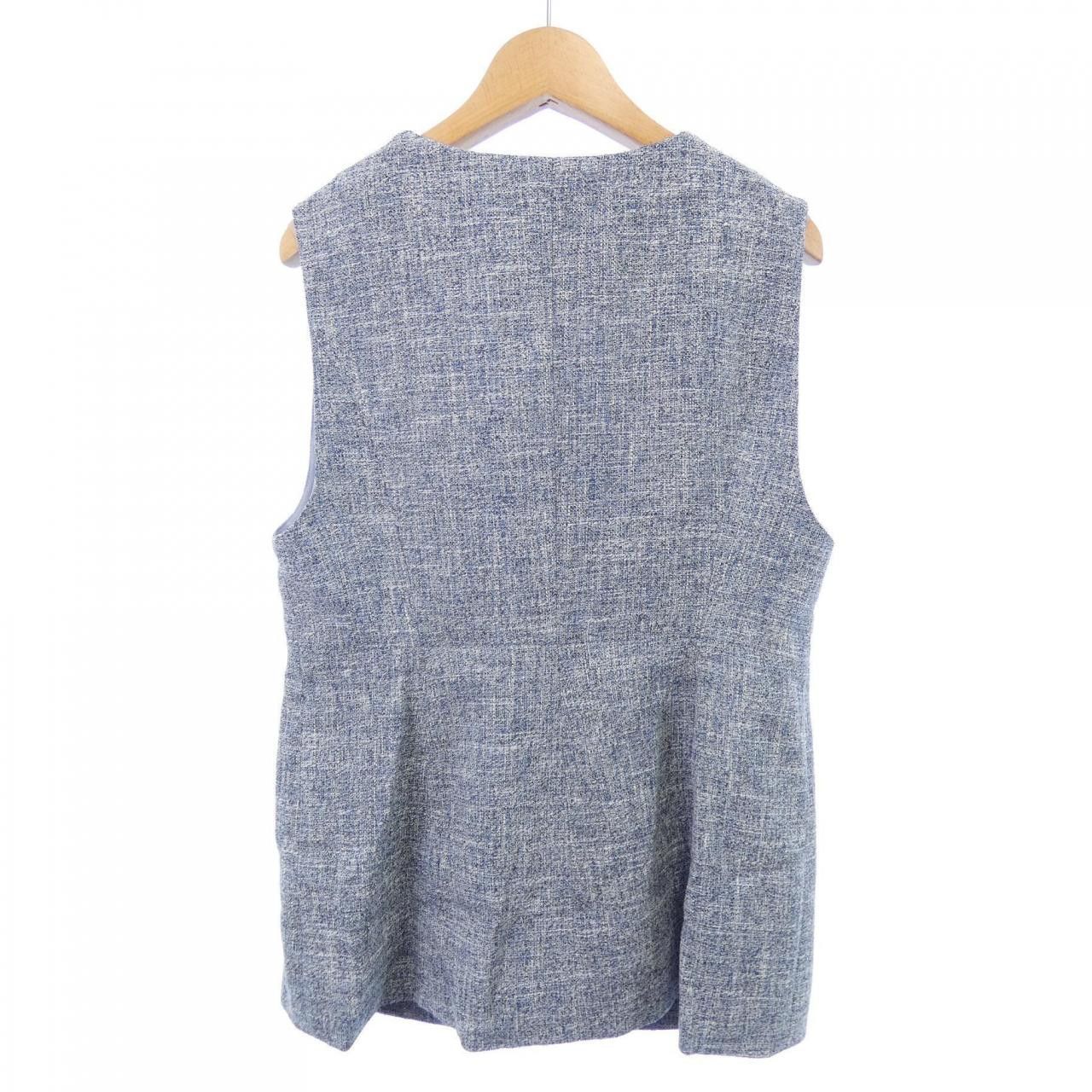 Other Other STRAWBERRY FIELDS Vest Textile Tops DUTY FREE for USA Size ONE SIZE - 2 Thumbnail