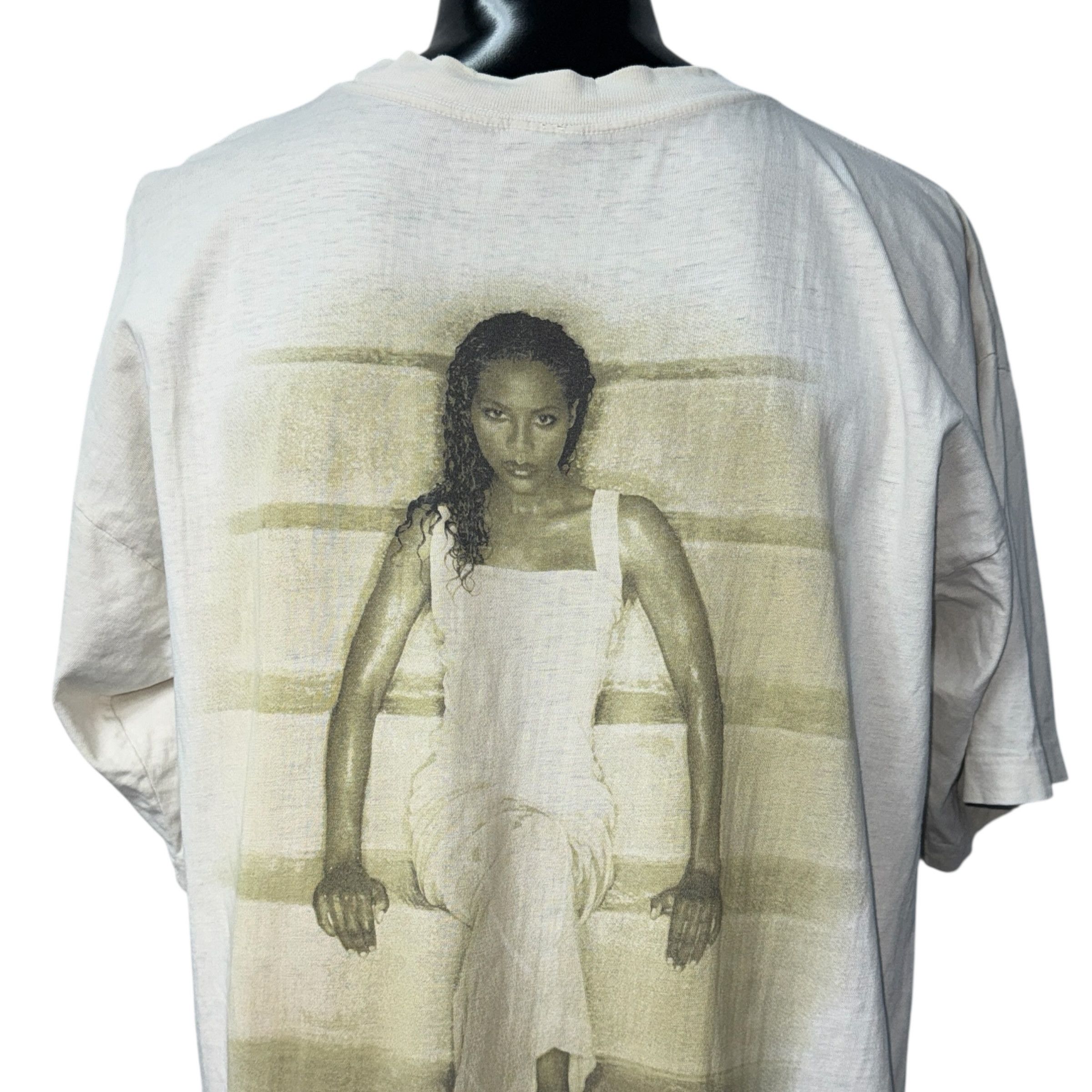 Vintage TONI BRAXTON Secrets T-Shirt Black Size L Size US L / EU 52-54 / 3 - 3 Thumbnail