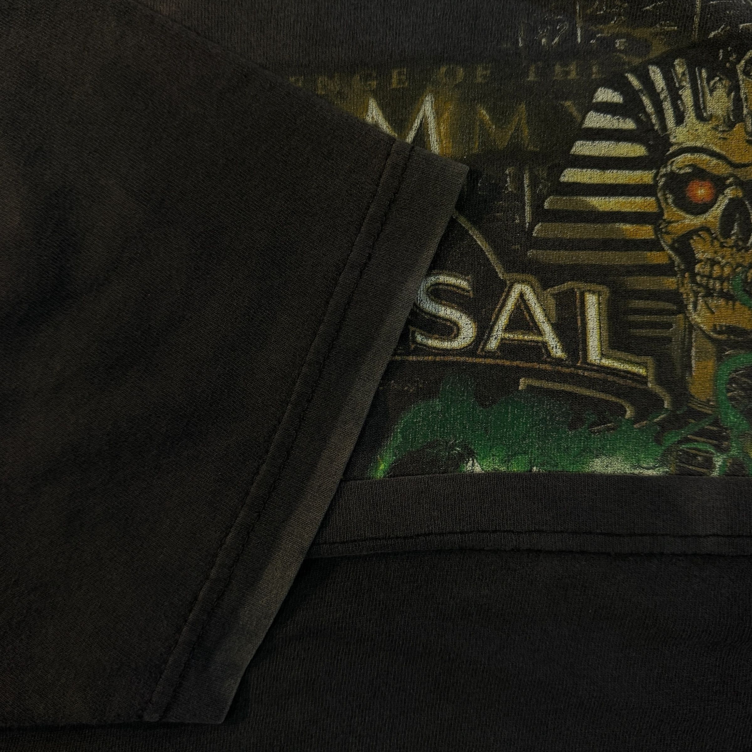 Vintage UNIVERSAL T-Shirt Size XL Size US XL / EU 56 / 4 - 5 Thumbnail