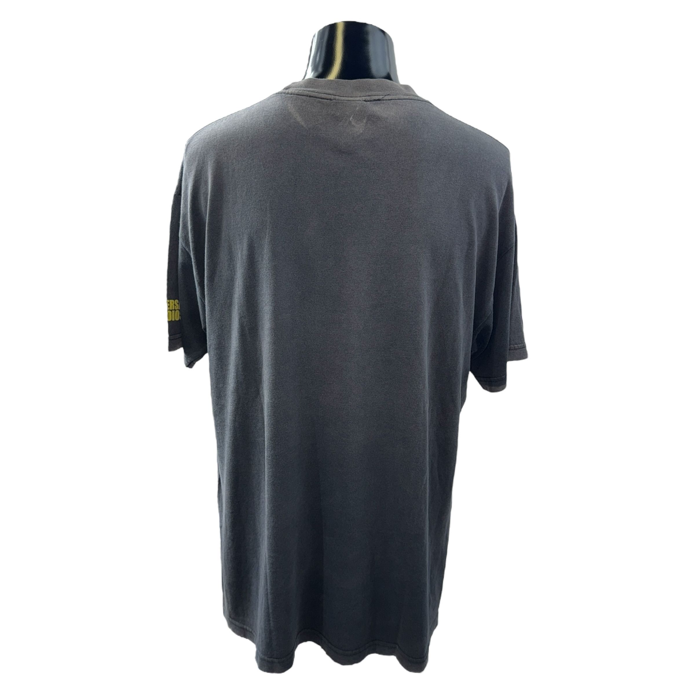 Vintage UNIVERSAL T-Shirt Size XL Size US XL / EU 56 / 4 - 2 Thumbnail