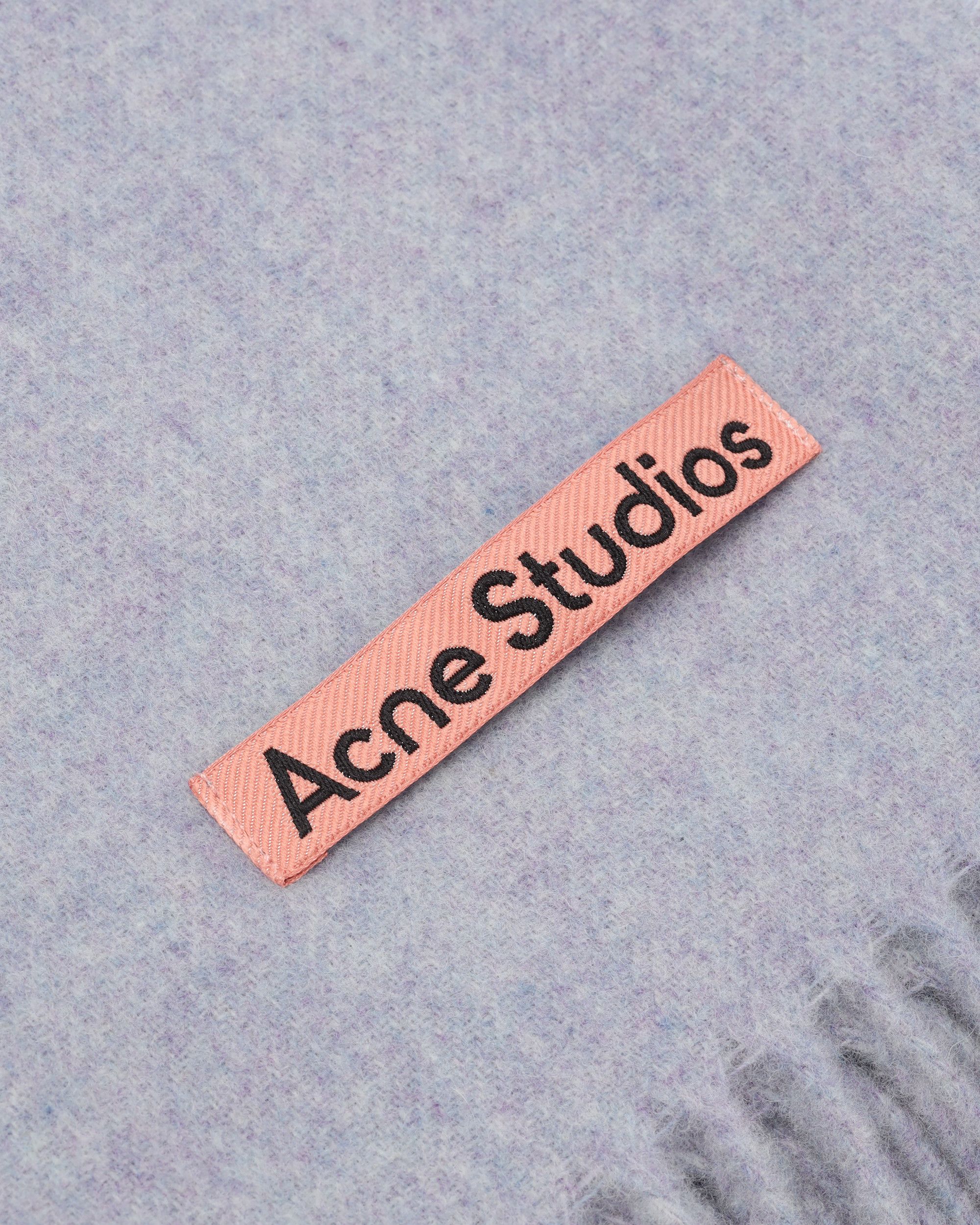 Acne Studios Acne Studios Logo Stitched Detail Scarf Size ONE SIZE - 4 Thumbnail