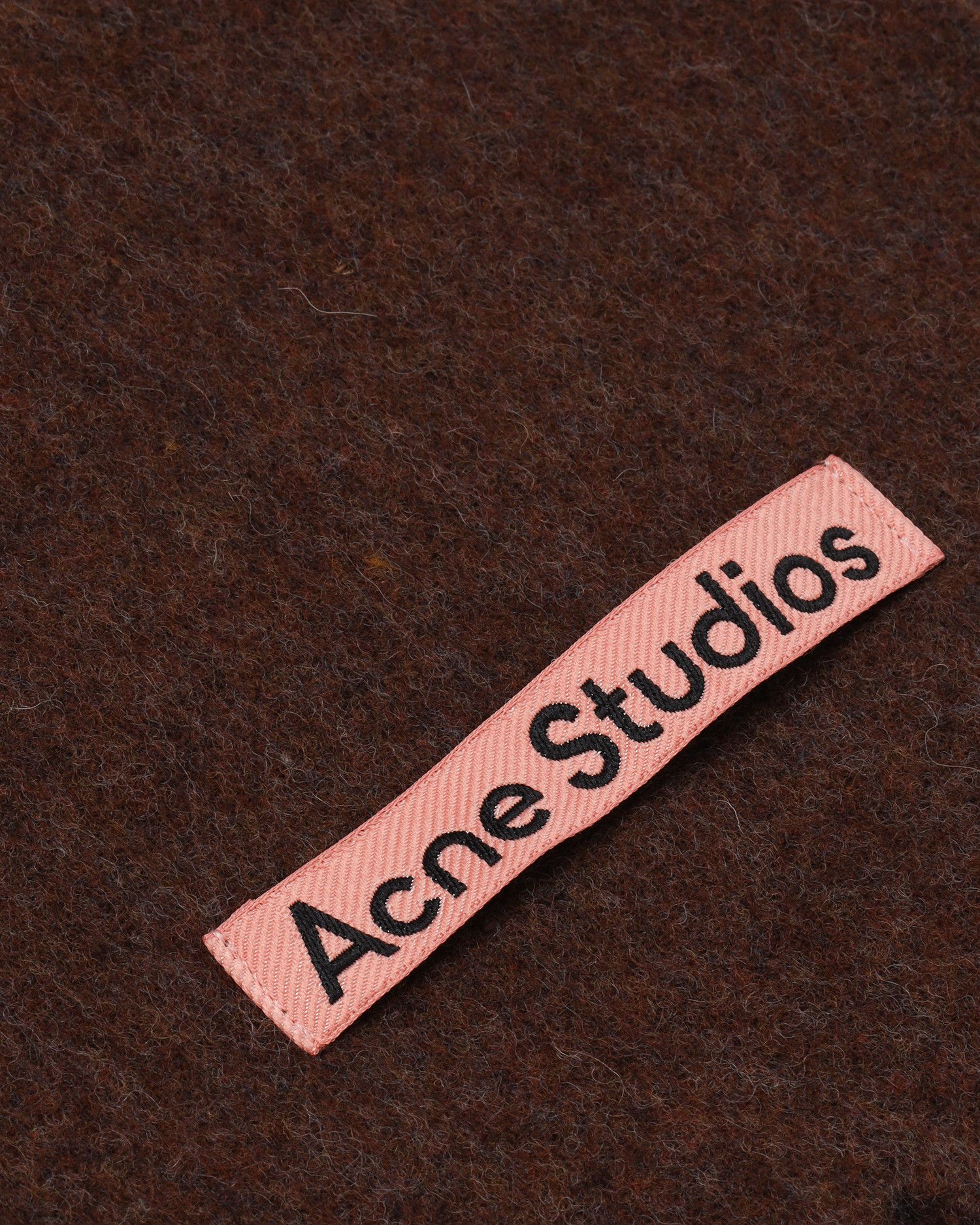 Acne Studios Acne Studios Logo Stitched Detail Scarf Size ONE SIZE - 3 Thumbnail
