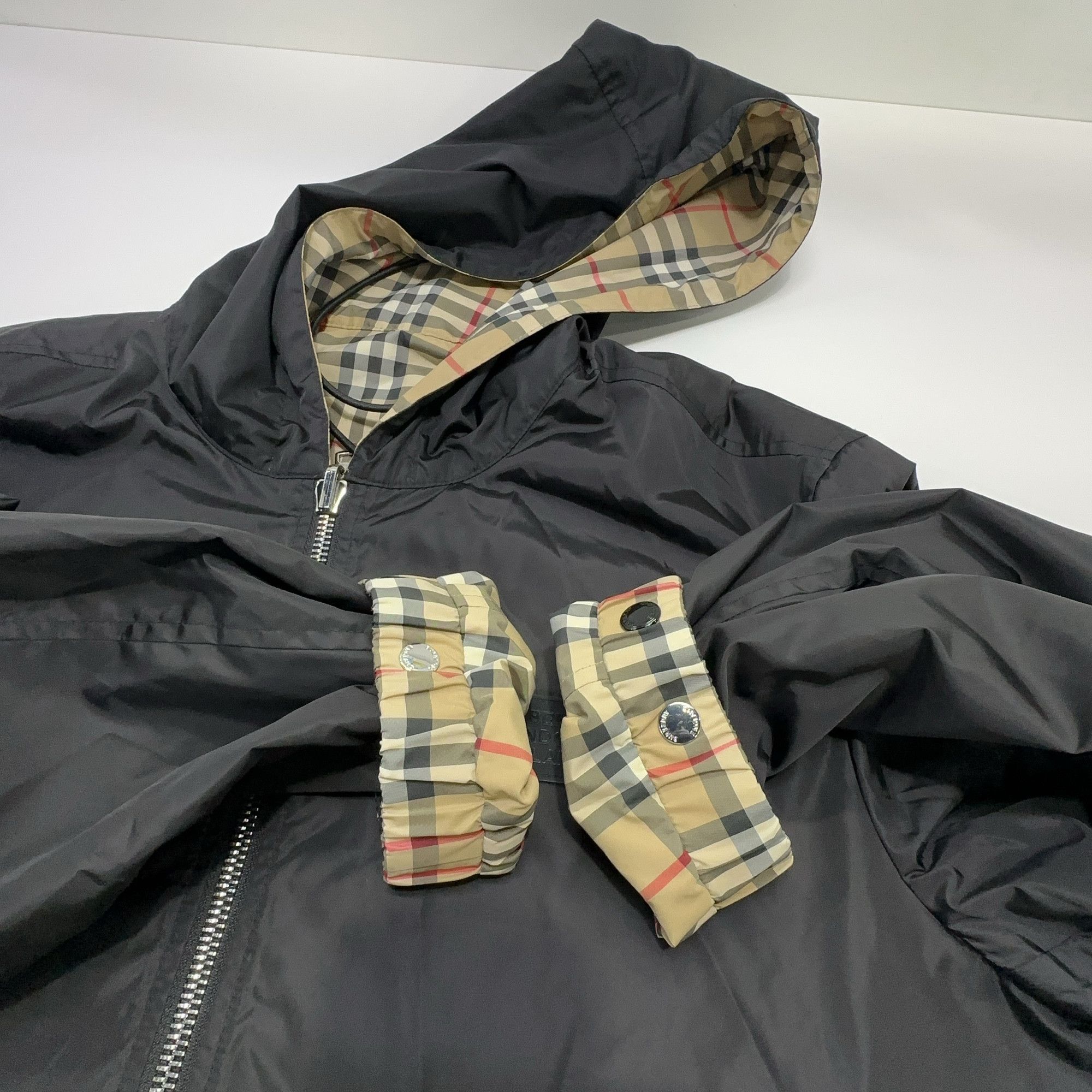 Burberry Burberry Reversible Check Hooded Jacket Size M Size US M / EU 48-50 / 2 - 13 Thumbnail