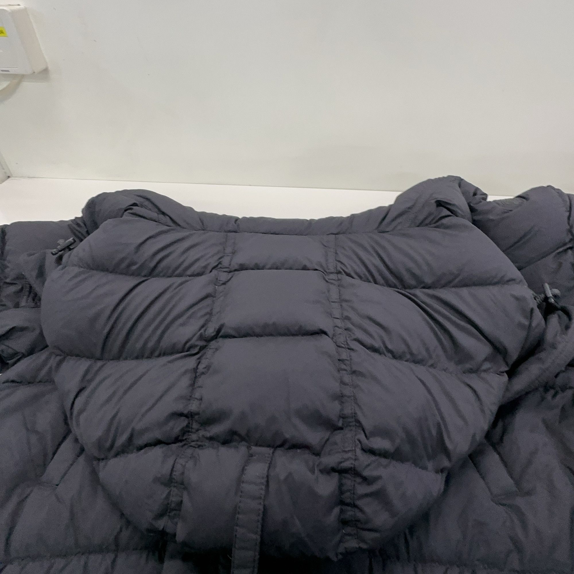 Burberry Burberry Check Hooded Down Coat Size M Size US M / EU 48-50 / 2 - 8 Thumbnail