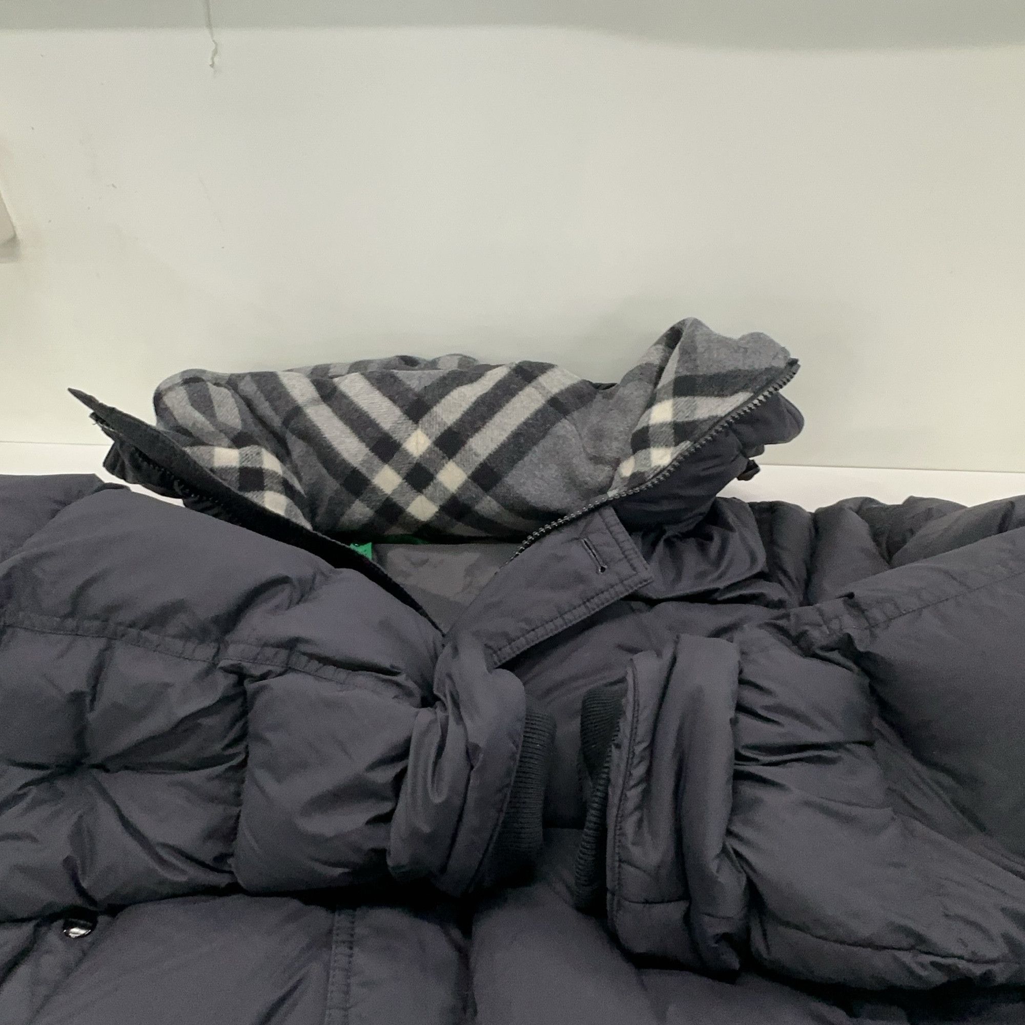 Burberry Burberry Check Hooded Down Coat Size M Size US M / EU 48-50 / 2 - 14 Thumbnail