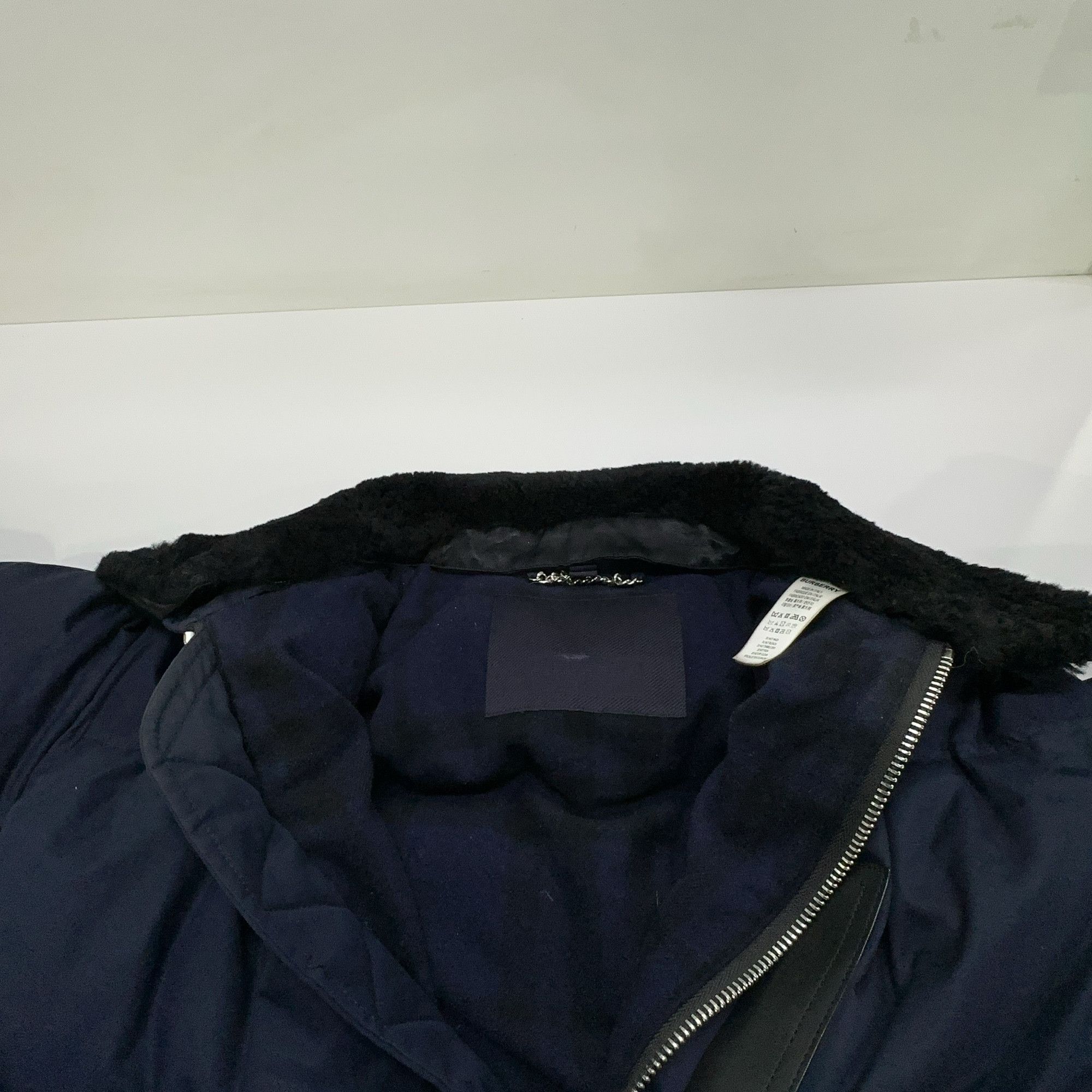 Burberry Burberry Shearling Collar Down Jacket Size M Size US M / EU 48-50 / 2 - 7 Thumbnail