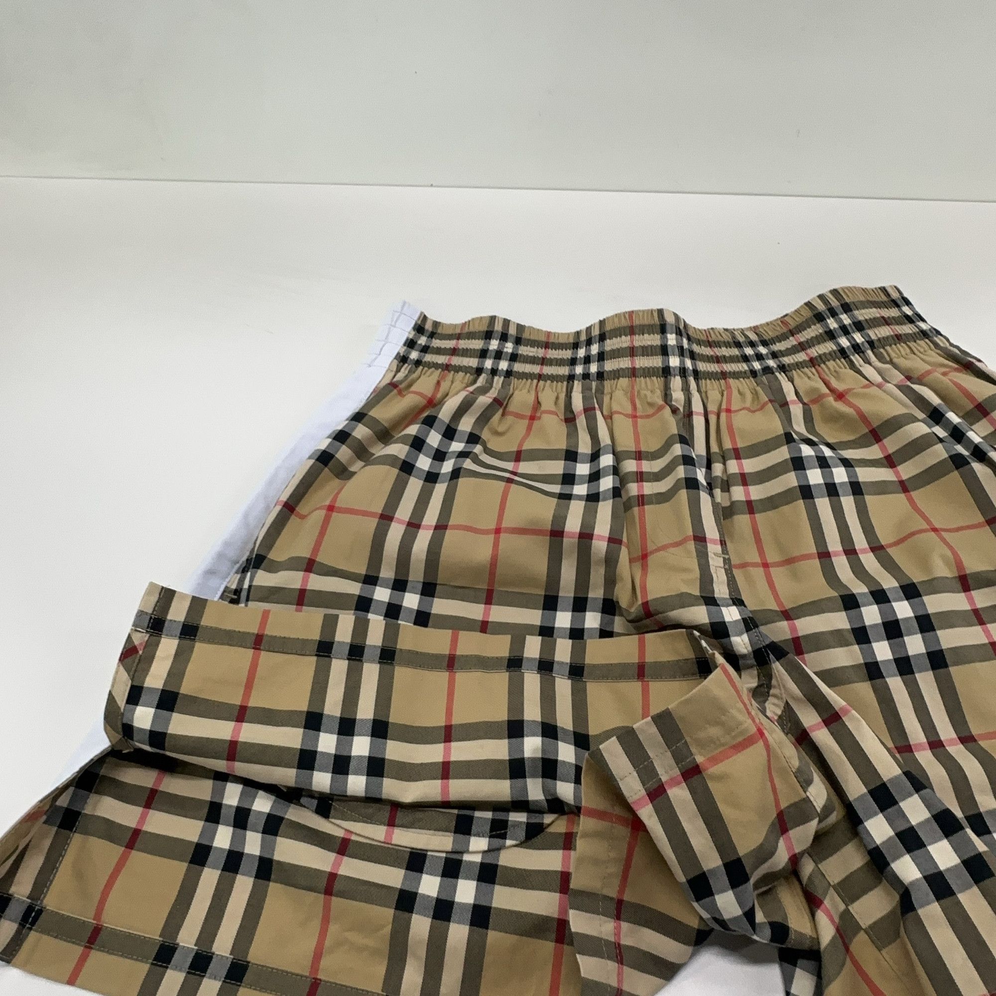 Burberry Burberry Check Cotton Shorts Size UK 6 Size 26" / US 2 / IT 38 - 9 Thumbnail
