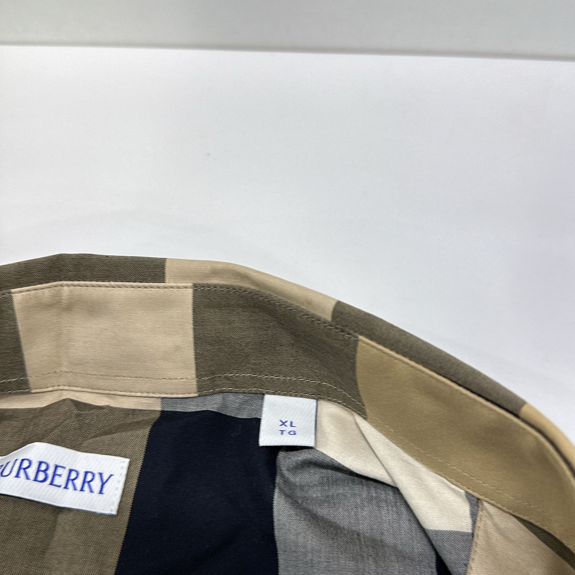 Burberry Burberry Check Button Up Shirt Size XL Size US XL / EU 56 / 4 - 4 Thumbnail