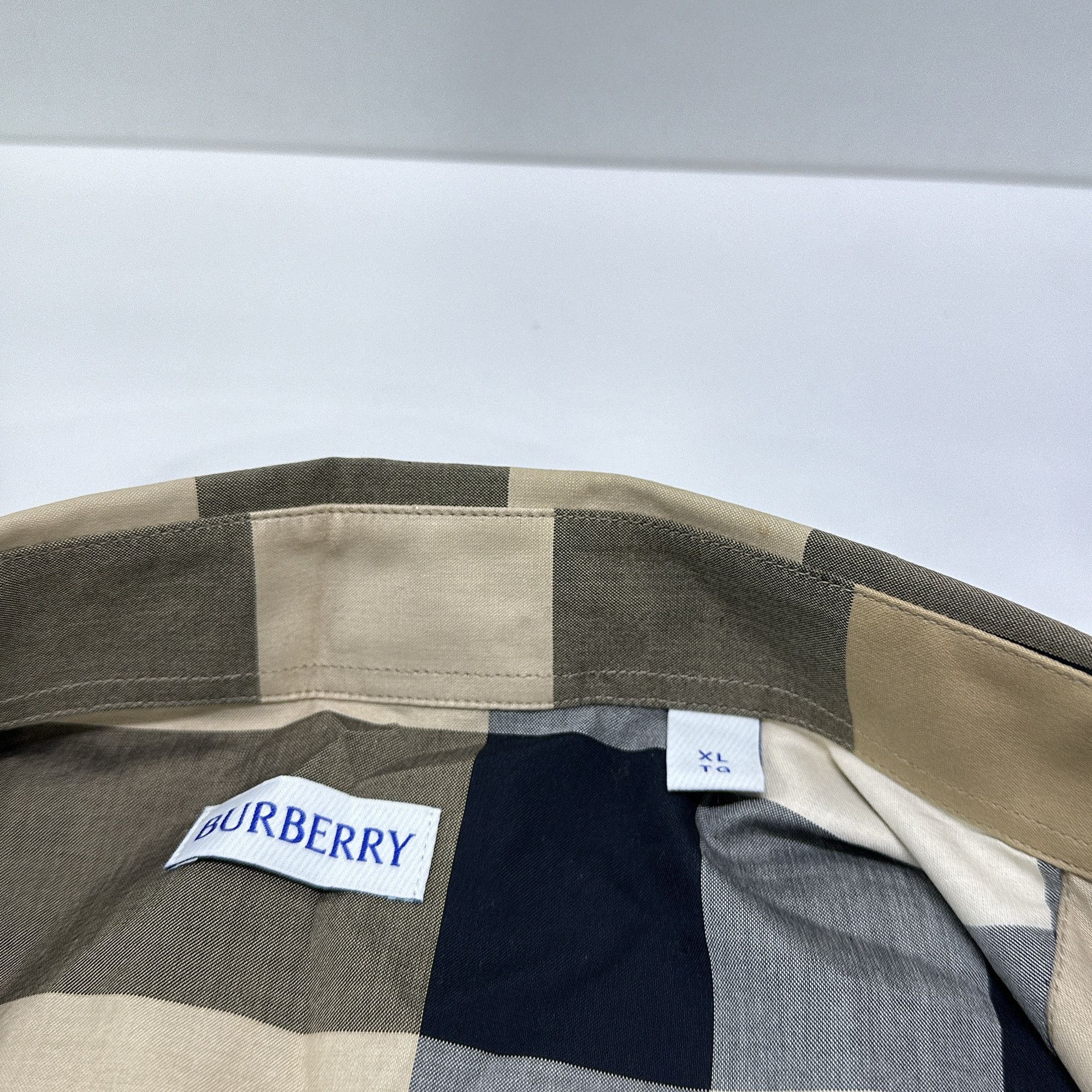 Burberry Burberry Check Button Up Shirt Size XL Size US XL / EU 56 / 4 - 3 Thumbnail