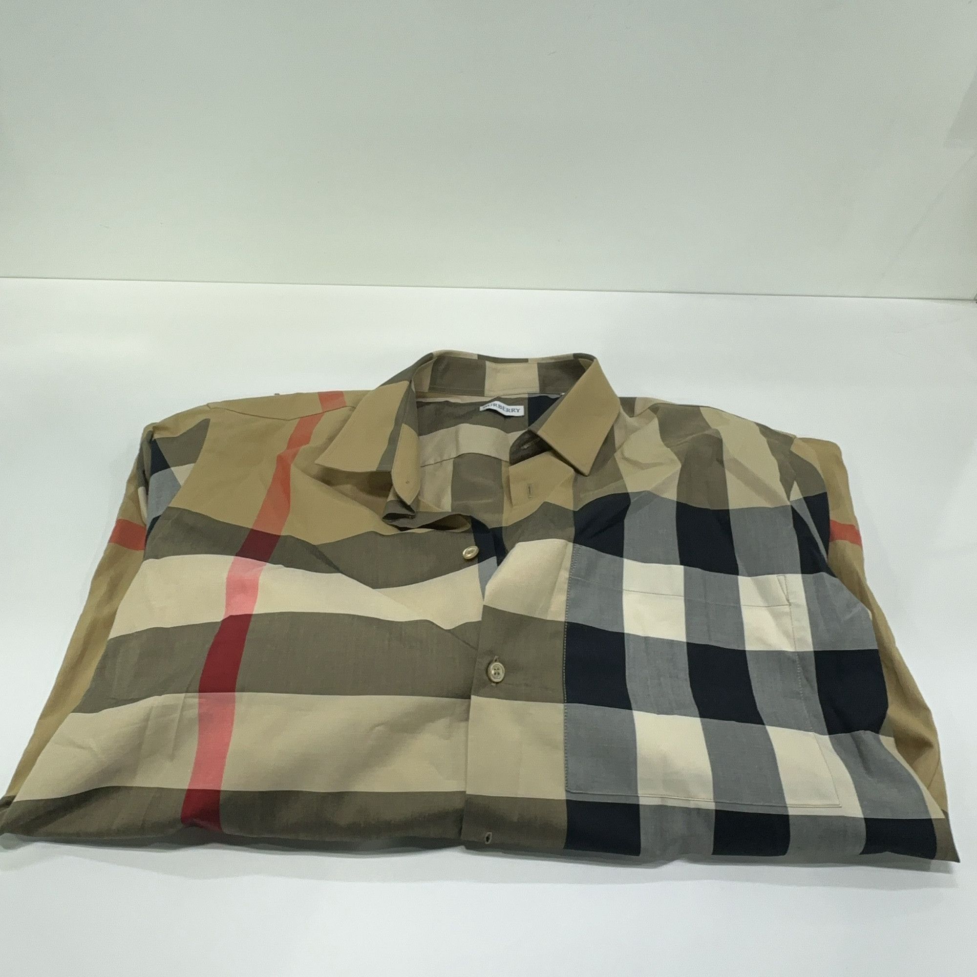 Burberry Burberry Check Button Up Shirt Size XL Size US XL / EU 56 / 4 - 9 Thumbnail