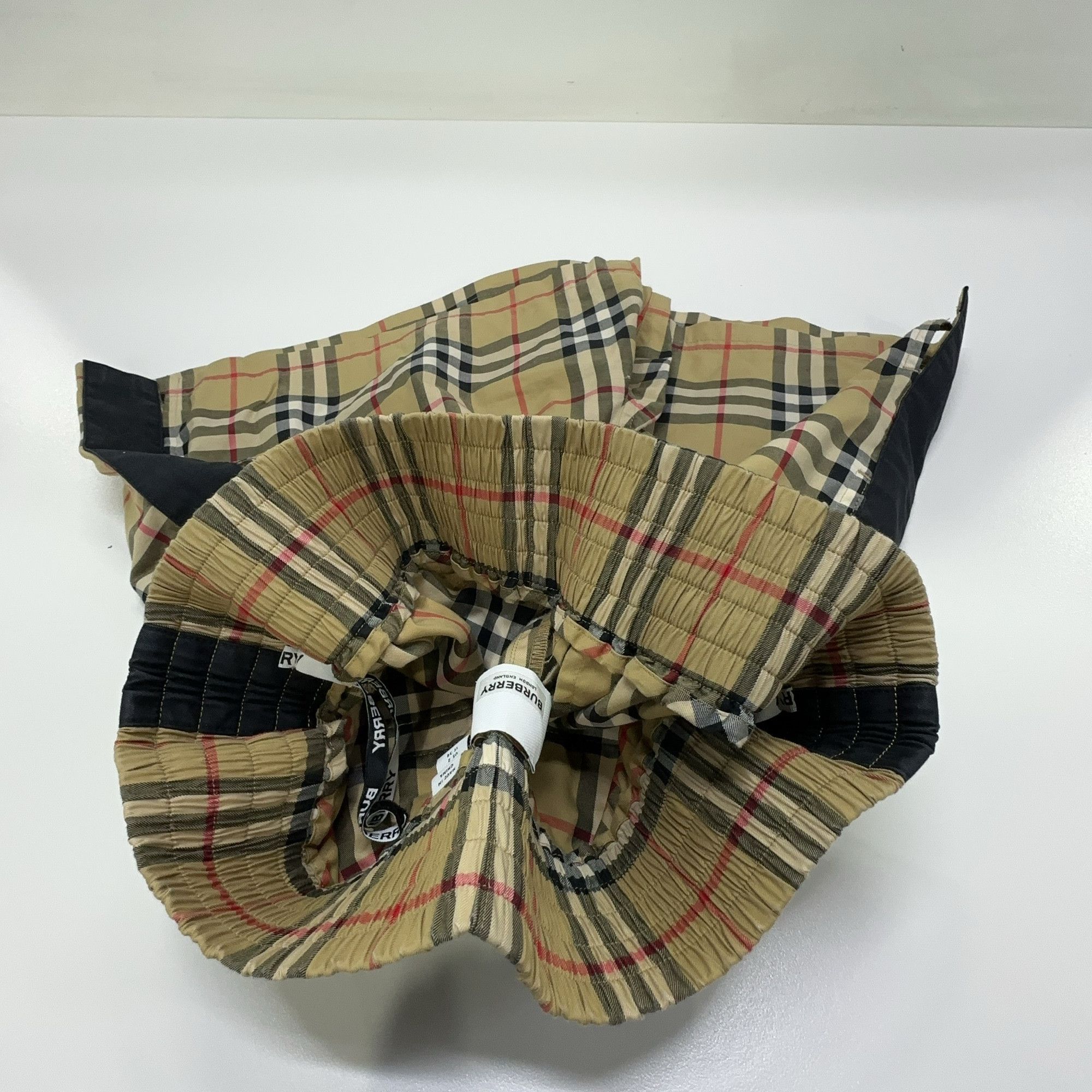 Burberry Burberry Check Print Side Stripe Shorts IT 36 Size 25" / US 0 / IT 36 - 5 Thumbnail