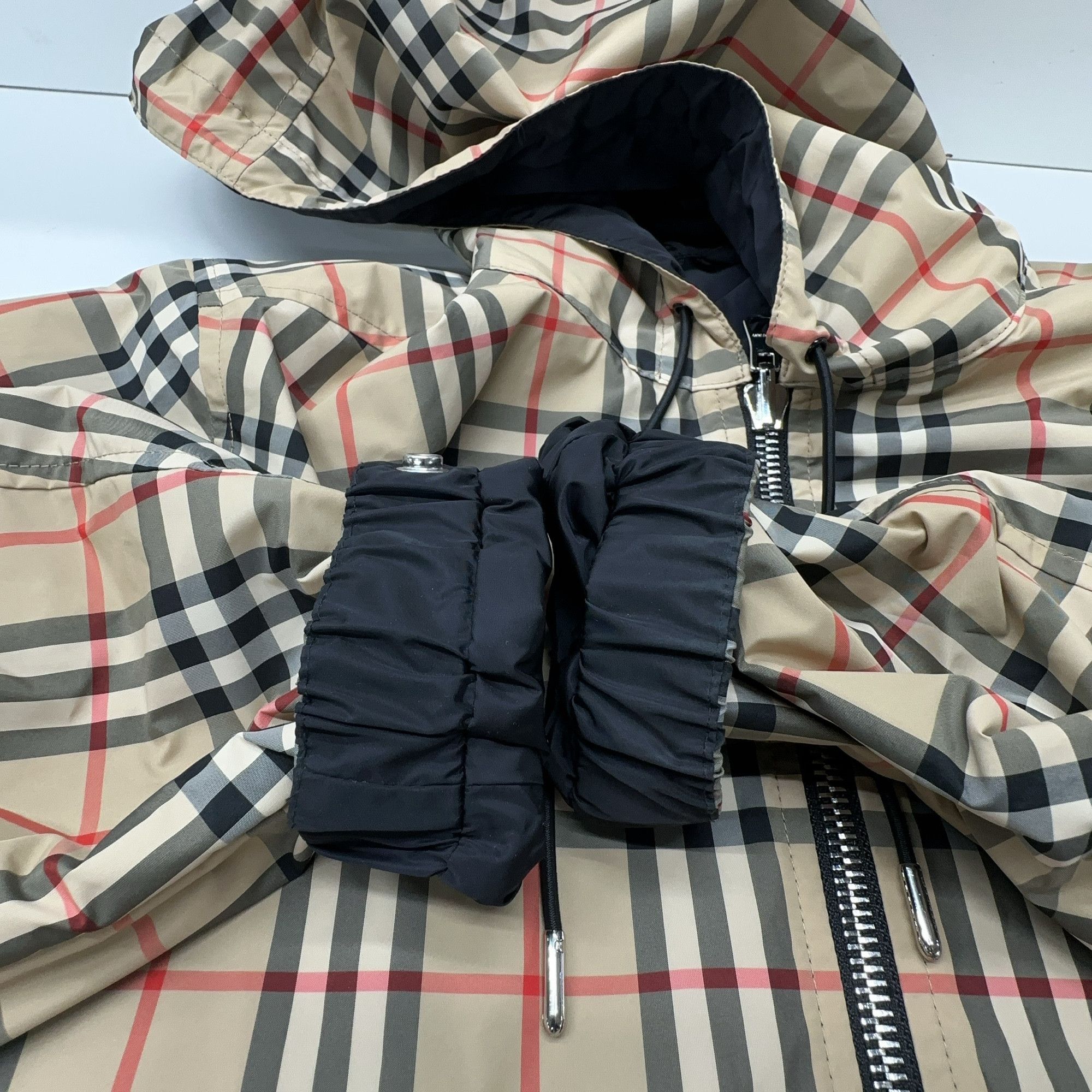 Burberry Burberry Reversible Check Hooded Jacket Size S Size US S / EU 44-46 / 1 - 5 Thumbnail