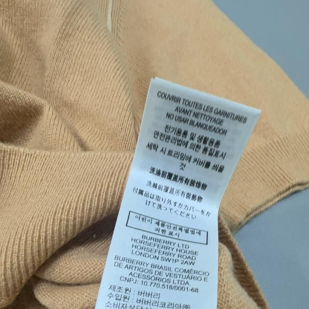 Burberry Burberry Cashmere Polo Shirt Size XS Size XS / US 0-2 / IT 36-38 - 6 Thumbnail