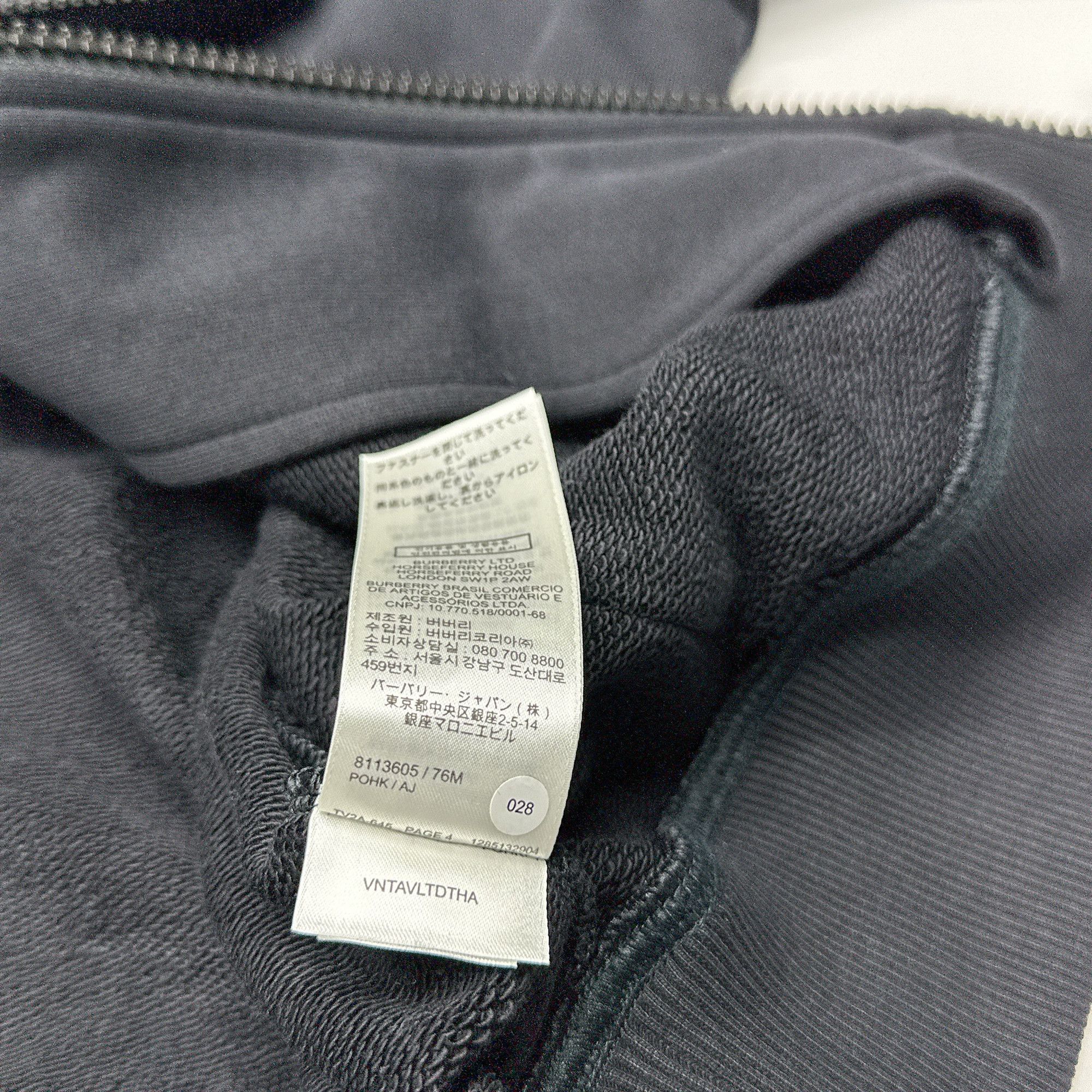 Burberry Burberry Check Lined Zip-Up Hoodie Size M Size US M / EU 48-50 / 2 - 9 Thumbnail