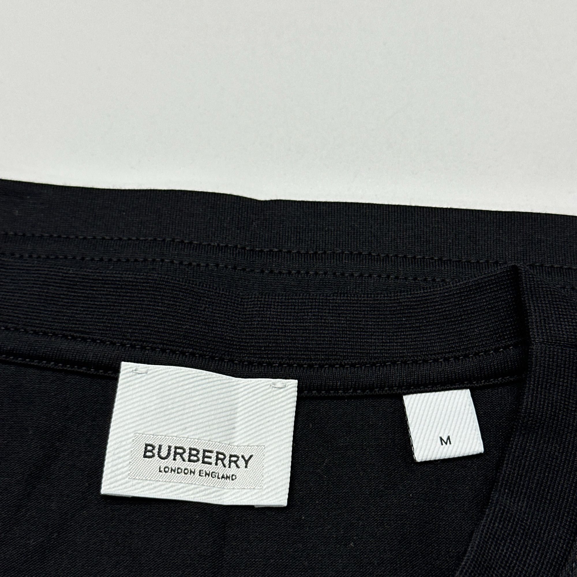 Burberry Burberry Check Pocket T-Shirt Size M Size M / US 6-8 / IT 42-44 - 3 Thumbnail