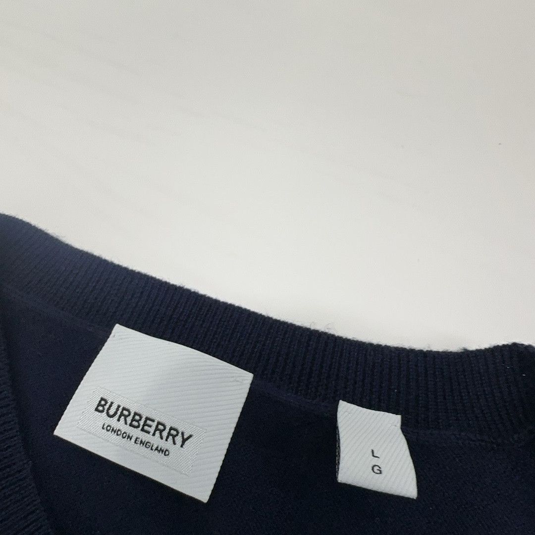 Burberry Burberry Plaid Elbow Patch Wool Sweater Size L Size L / US 10 / IT 46 - 4 Thumbnail