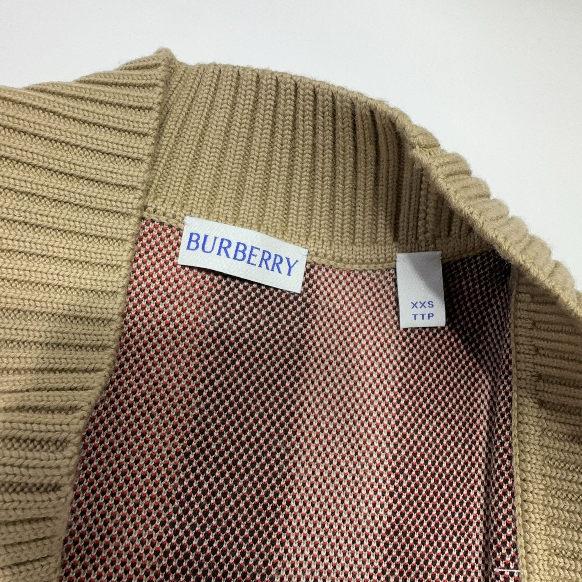 Burberry Burberry Check Jacquard V-Neck Cardigan XXS Size XXS / US 00 / IT 34 - 4 Thumbnail