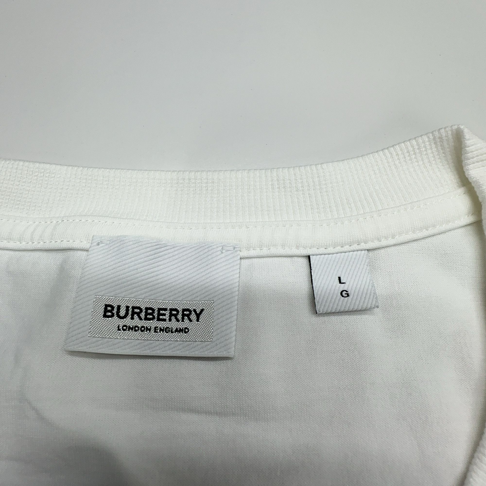 Burberry Burberry Monogram Logo T-Shirt Size L Size US L / EU 52-54 / 3 - 3 Thumbnail