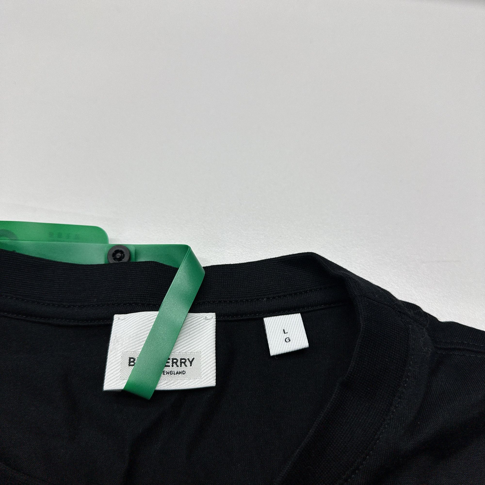 Burberry Burberry TB Knight Graphic T-Shirt Size L Size US L / EU 52-54 / 3 - 3 Thumbnail