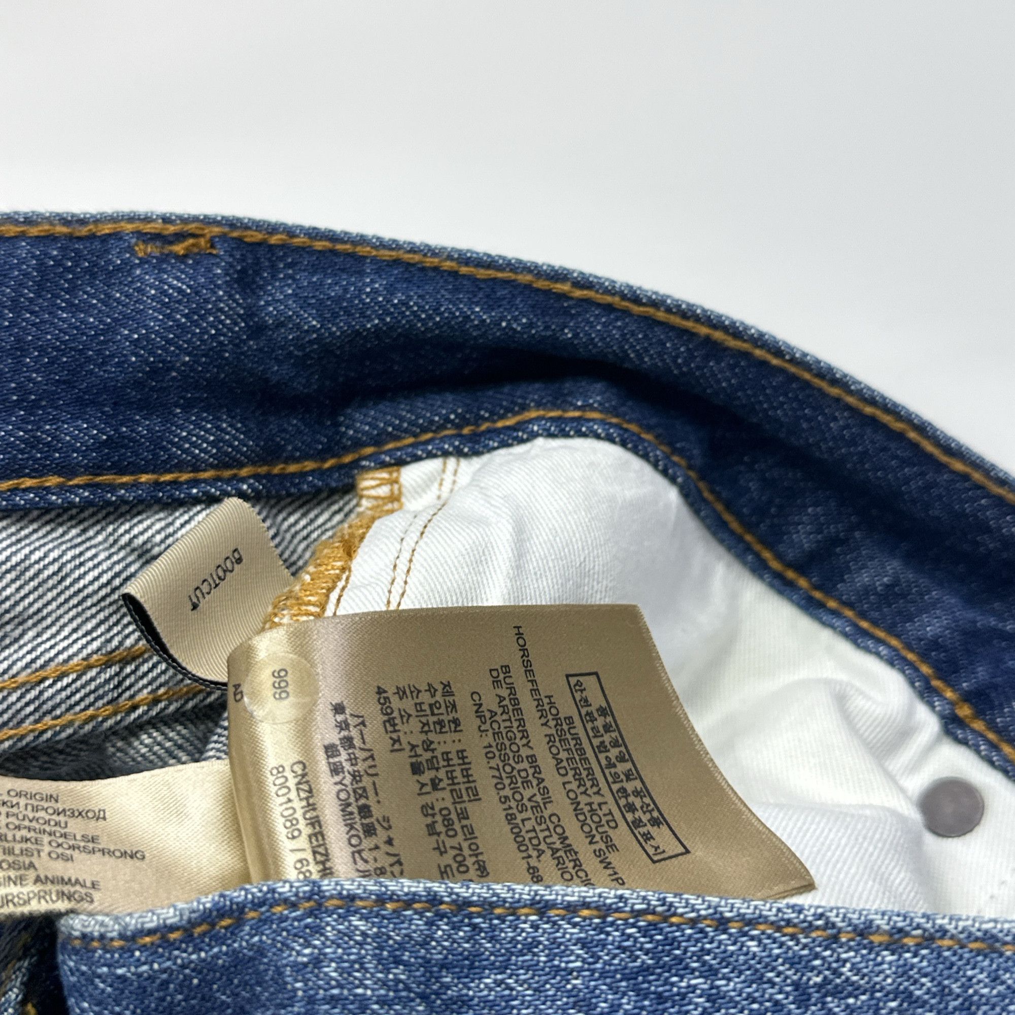 Burberry Burberry Bootcut Denim Jeans Size 30 Size US 30 / EU 46 - 4 Thumbnail