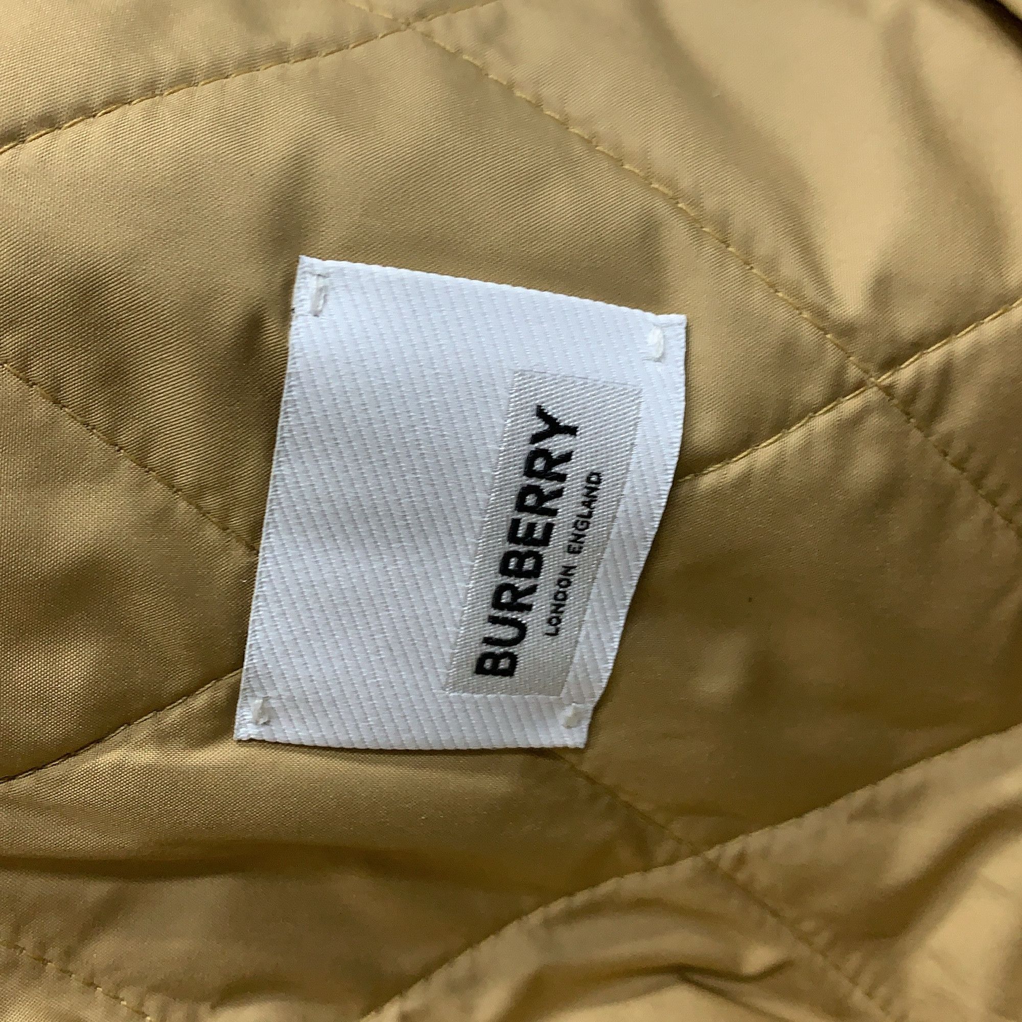 Burberry Burberry Quilted Double-Breasted Coat Size XL Size XL / US 12-14 / IT 48-50 - 3 Thumbnail