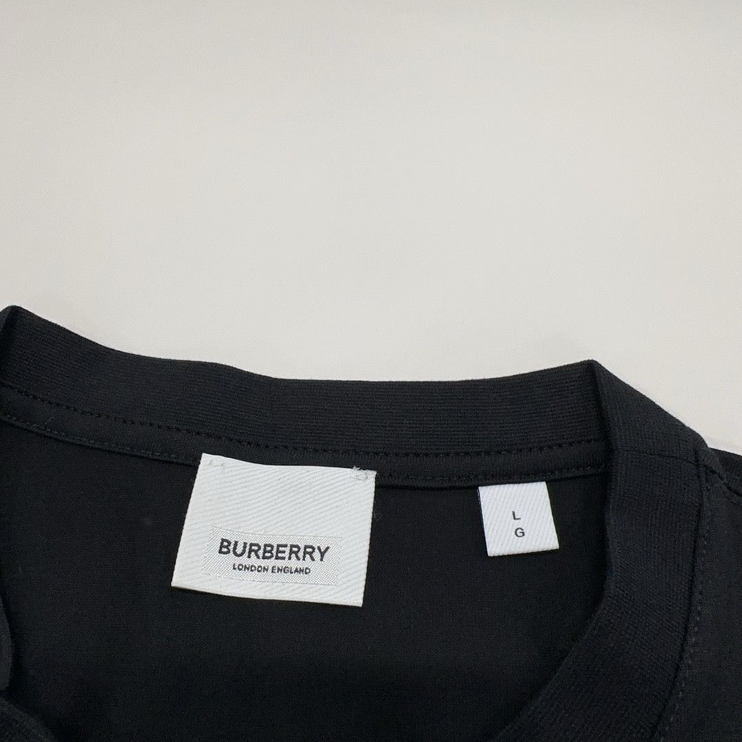 Burberry Burberry Check Pocket T-Shirt Size L Size L / US 10 / IT 46 - 4 Thumbnail