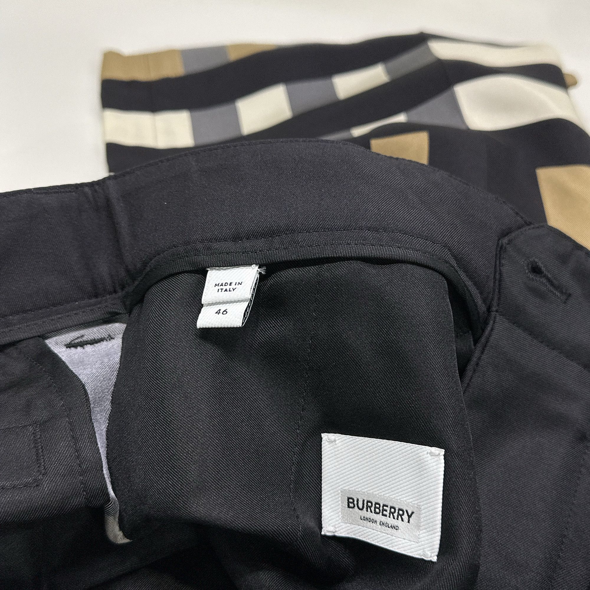 Burberry Burberry Icon Stripe Bermuda Shorts Size 46 Size US 30 / EU 46 - 5 Thumbnail