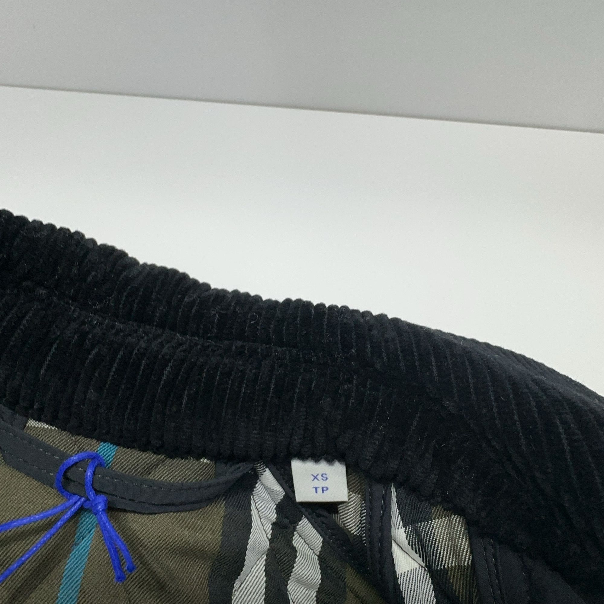 Burberry Burberry Quilted Zip Up Jacket Size XS Size US XS / EU 42 / 0 - 5 Thumbnail