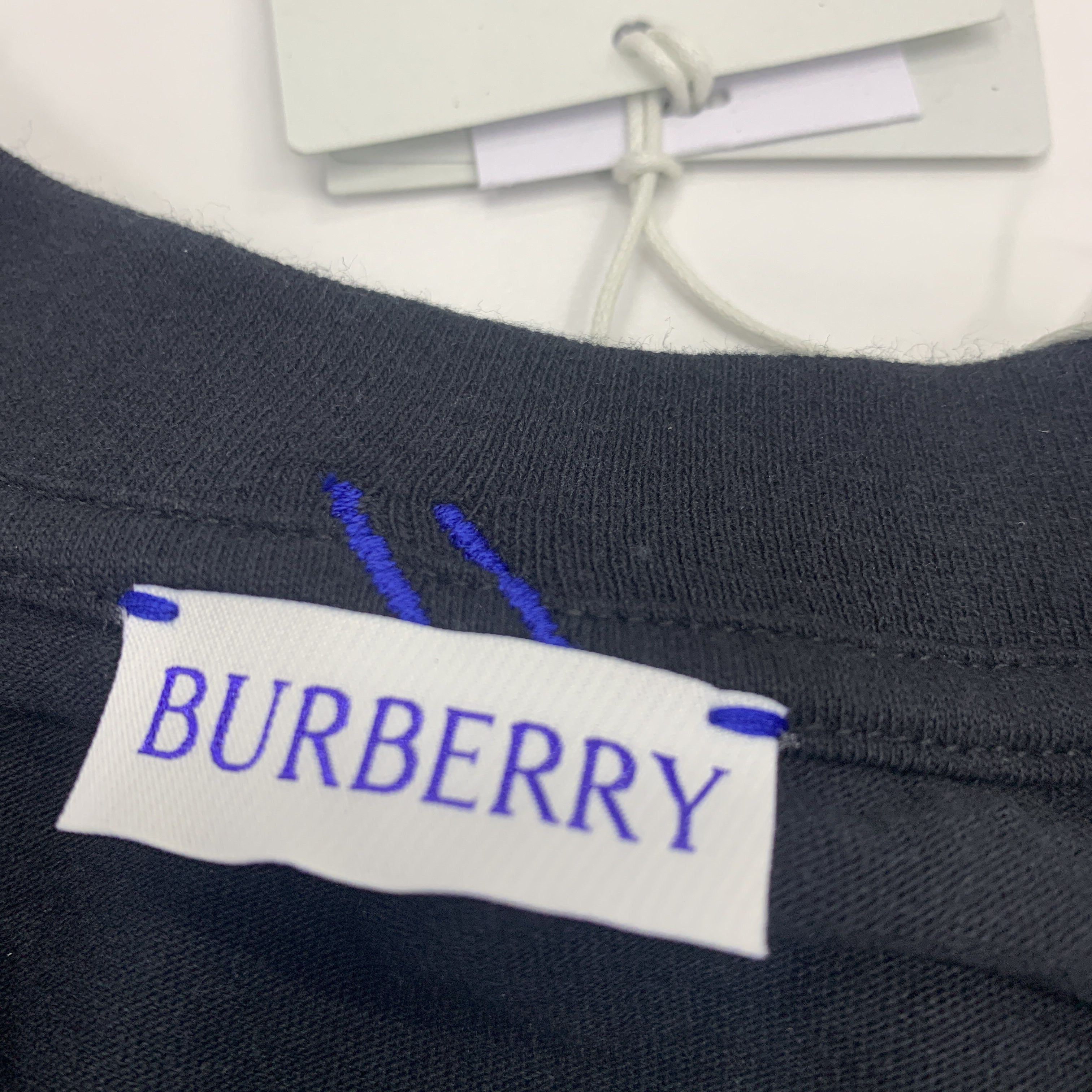 Burberry Burberry Equestrian Knight Long Sleeve T-Shirt Size XL Size US XL / EU 56 / 4 - 3 Thumbnail