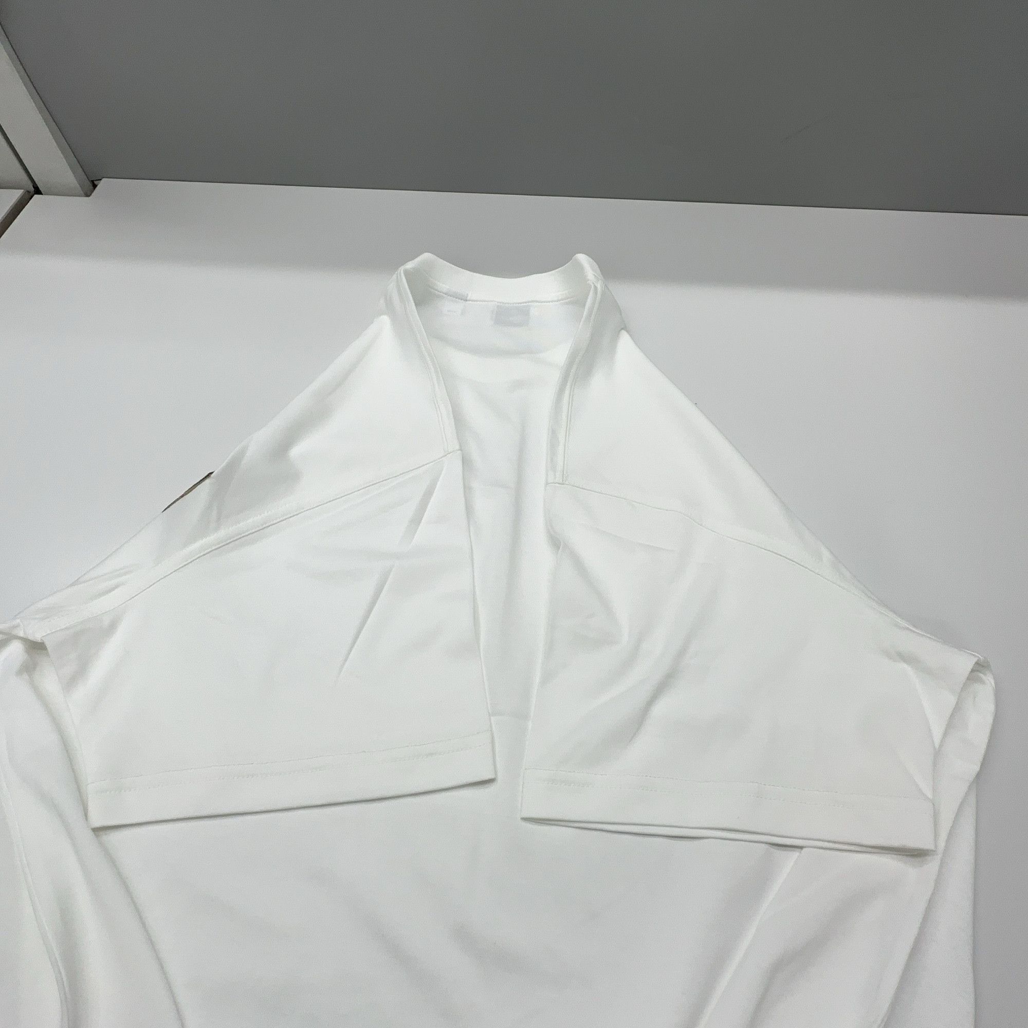 Burberry Burberry Check Pocket T-Shirt Size M Size M / US 6-8 / IT 42-44 - 5 Thumbnail