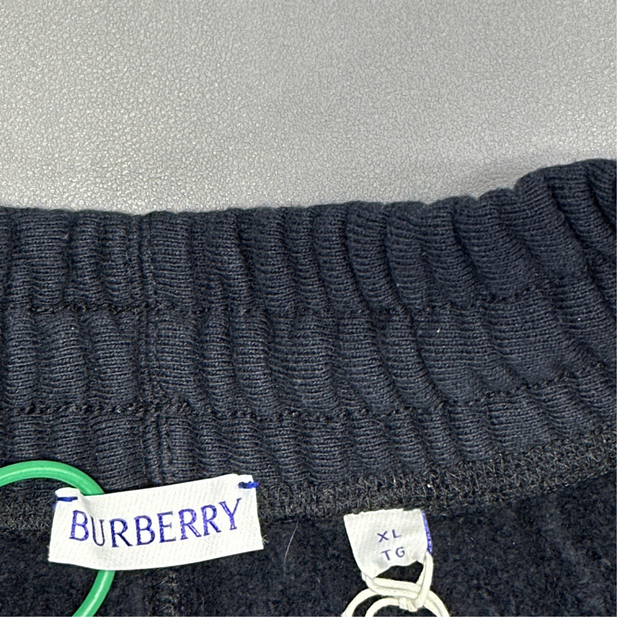 Burberry Burberry Logo Sweatpants Size XL Size US 36 / EU 52 - 2 Thumbnail