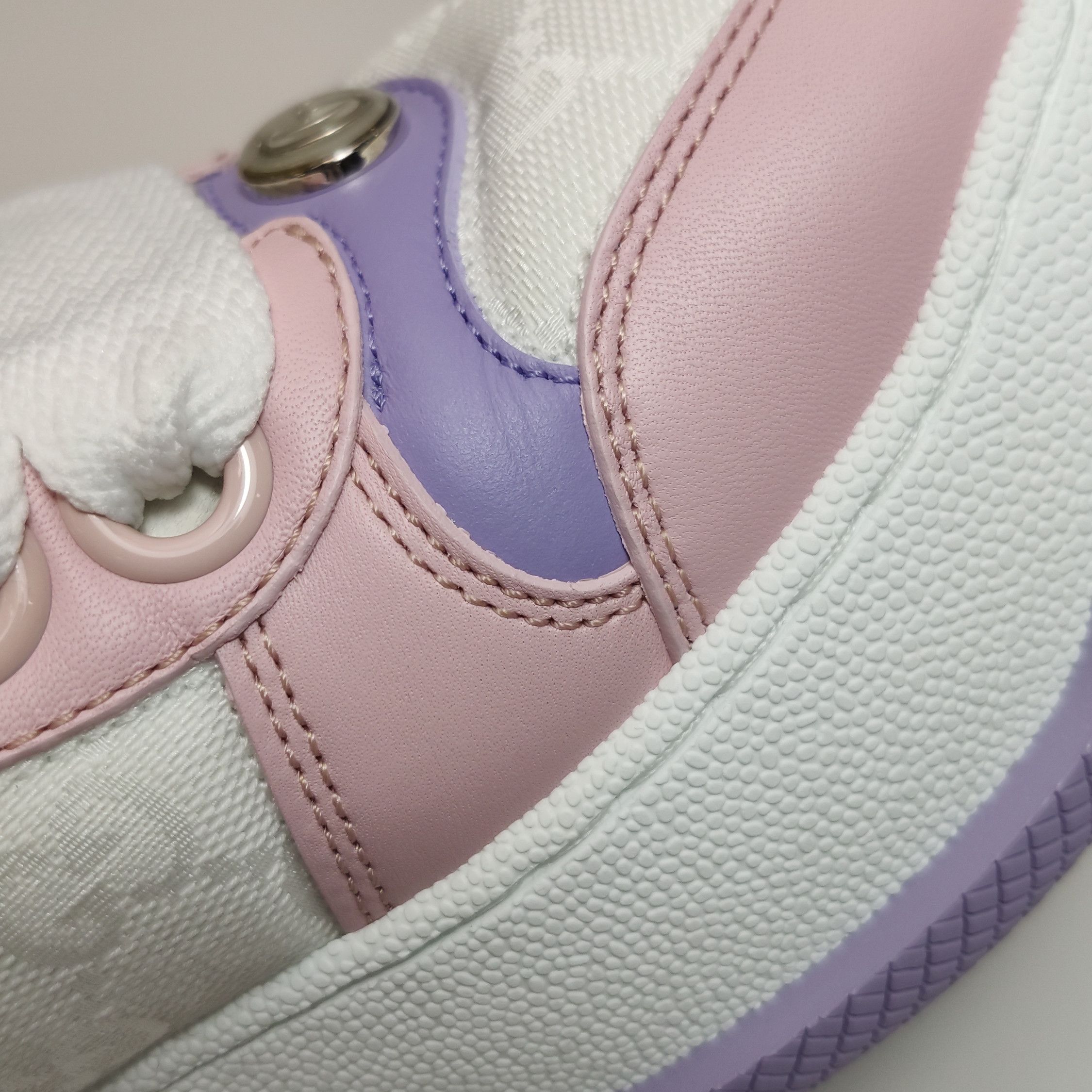 Gucci Gucci Women 8 Lowtop Sneakers Size US 8 / IT 38 - 8 Thumbnail