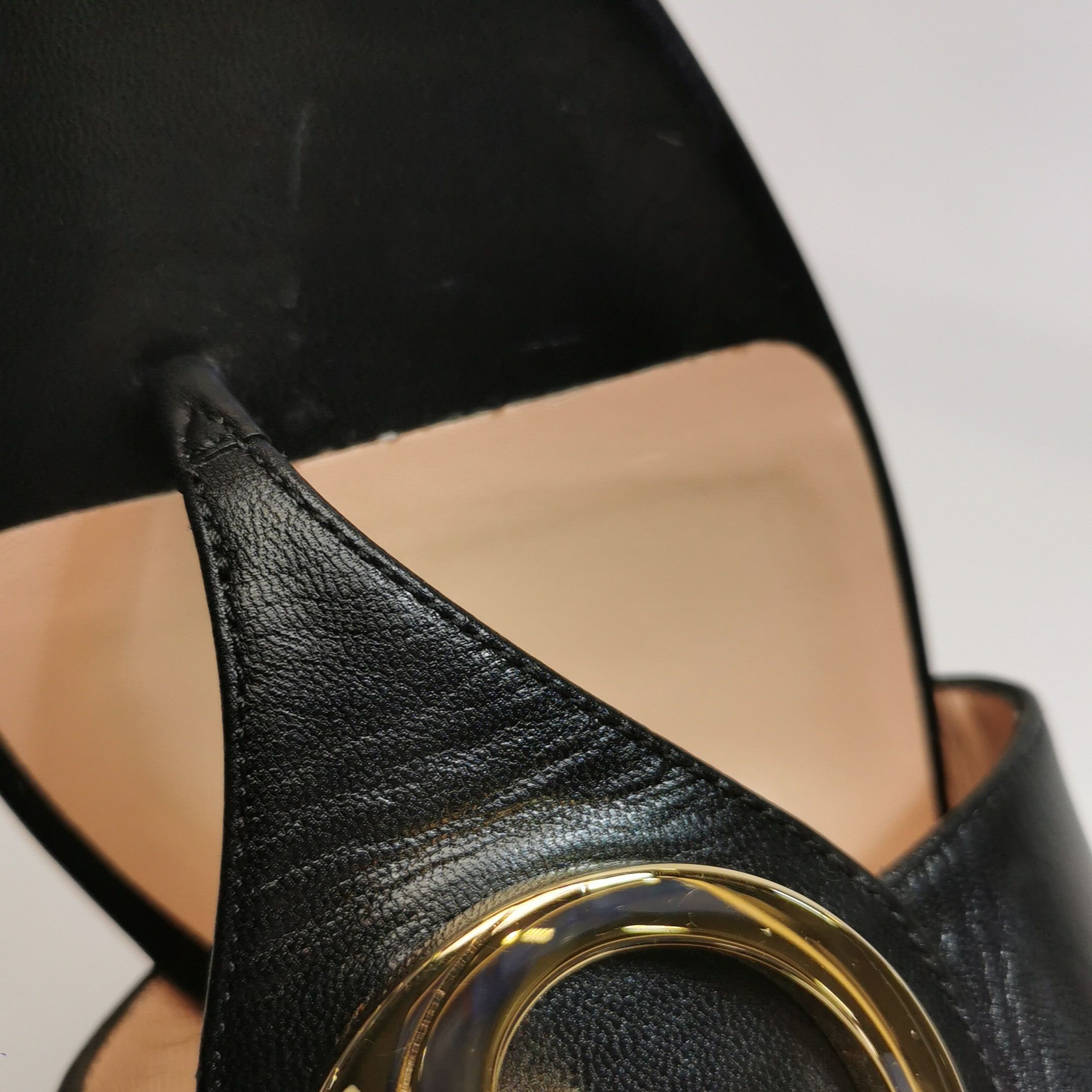 Gucci Gucci Women 5-5 Sandals Size US 5.5 / IT 35.5 - 14 Thumbnail