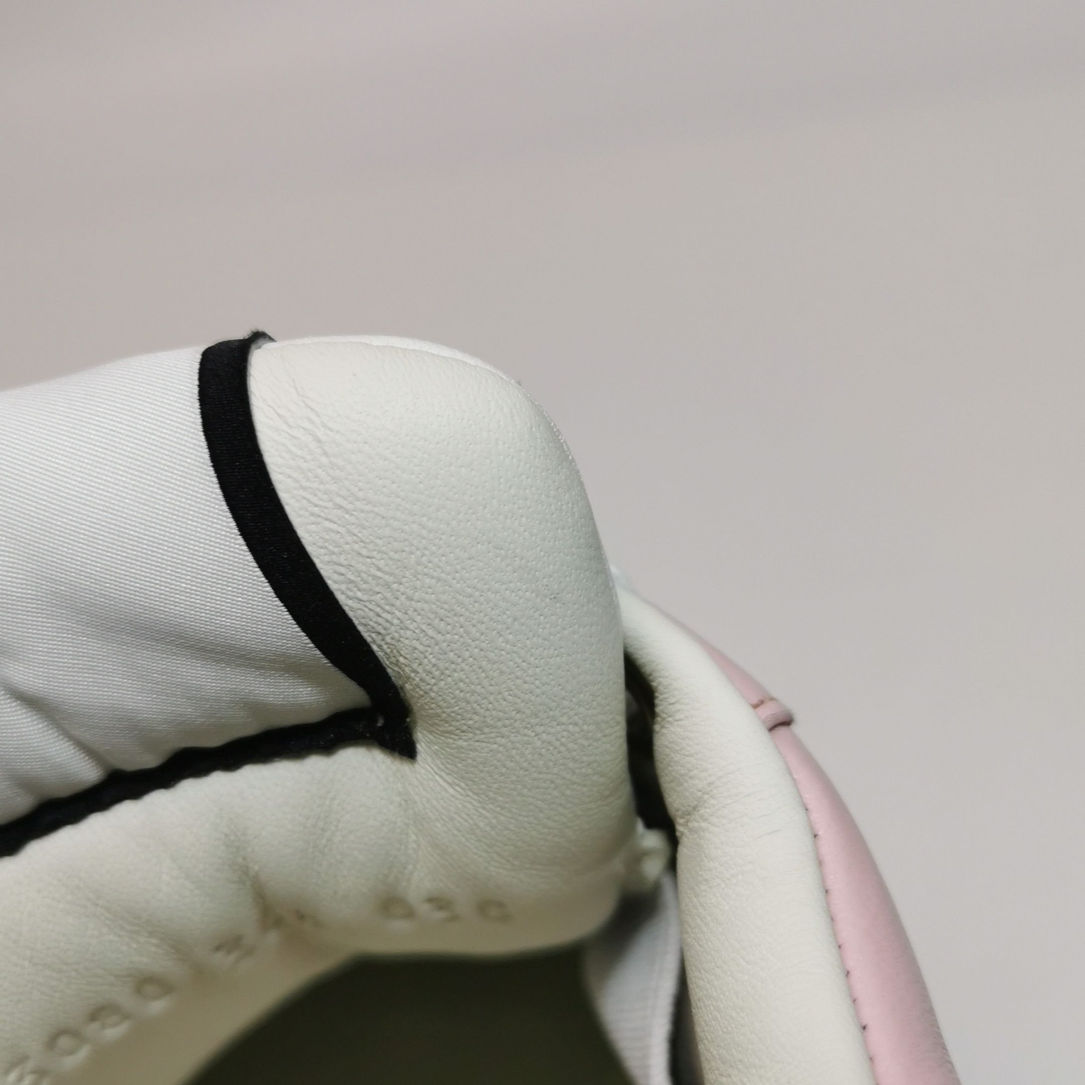 Gucci Gucci Women 6-5 Lowtop Sneakers Size US 6.5 / IT 36.5 - 7 Thumbnail