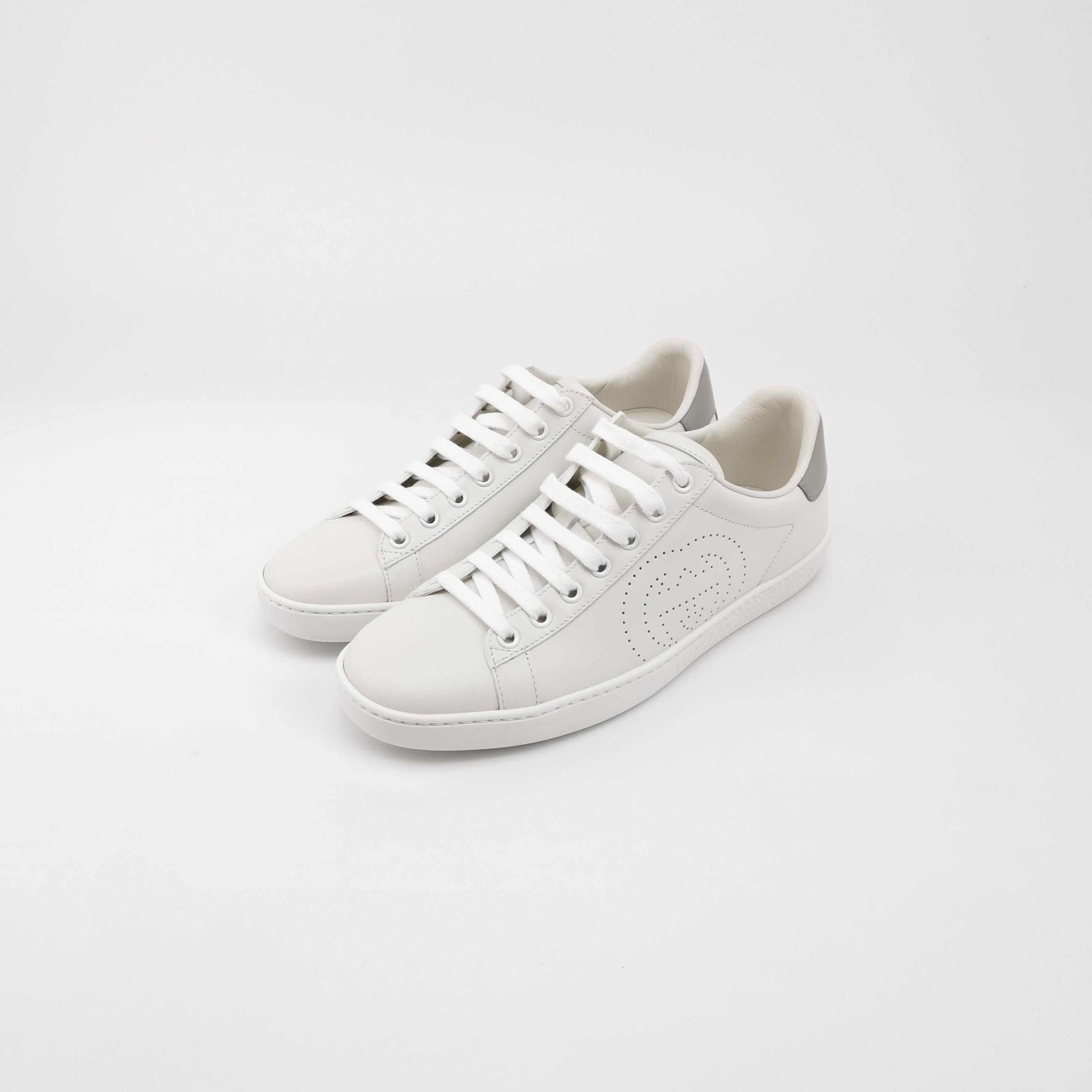 Gucci Gucci Women 7-5 Lowtop Sneakers Size US 7.5 / IT 37.5 - 2 Thumbnail