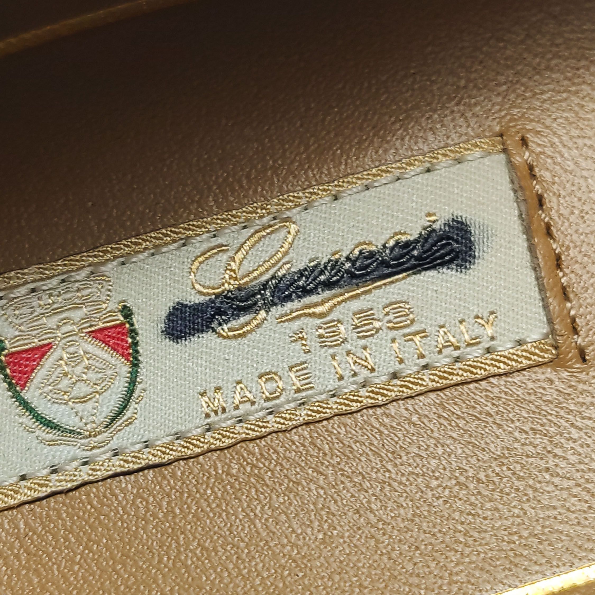 Gucci Gucci Women 6-5 Flats Size US 6.5 / IT 36.5 - 10 Thumbnail