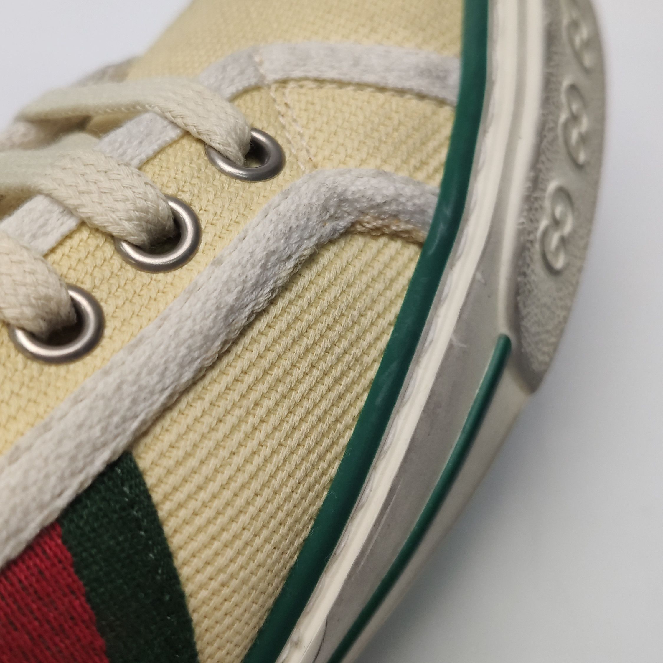 Gucci Gucci Women 6 Lowtop Sneakers Size US 6 / IT 36 - 7 Thumbnail
