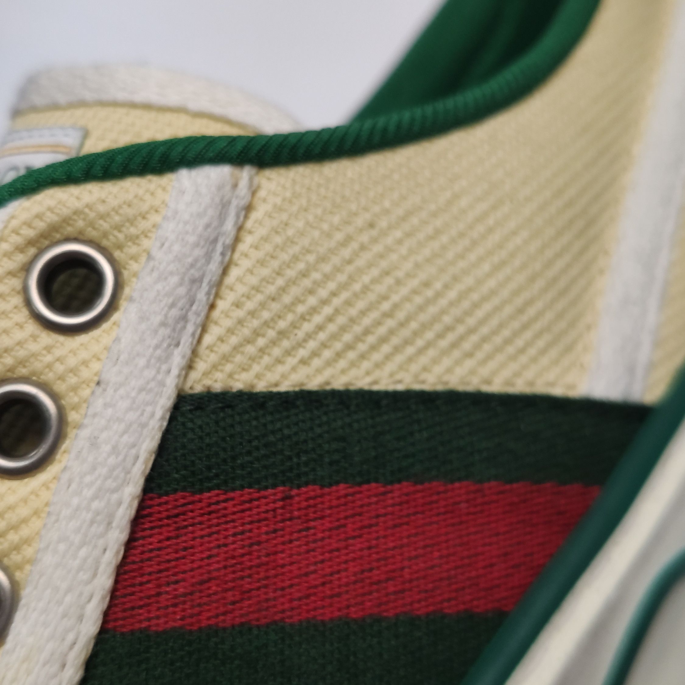 Gucci Gucci Women 6 Lowtop Sneakers Size US 6 / IT 36 - 8 Thumbnail