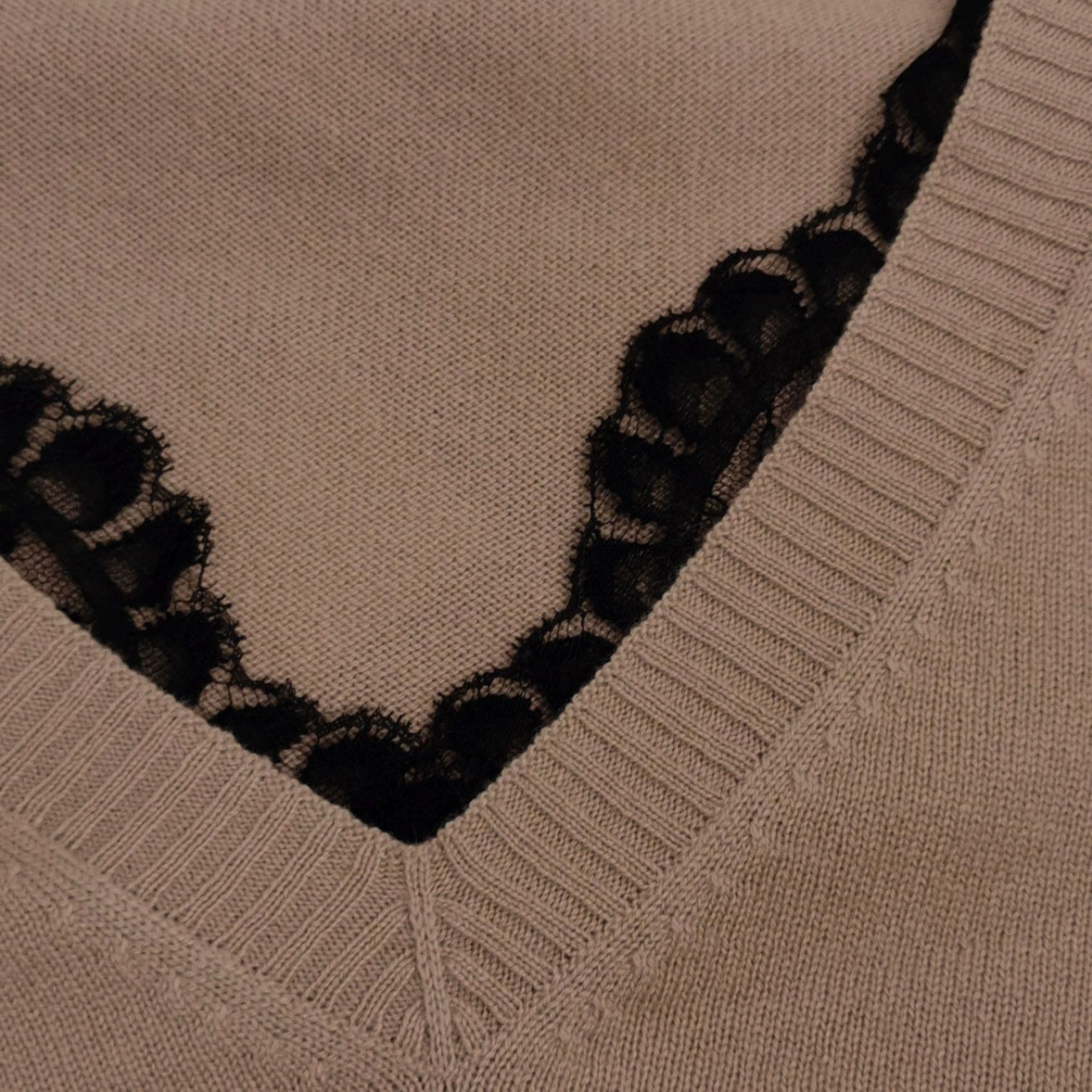 Gucci Gucci Women l Sweaters Size L / US 10 / IT 46 - 4 Thumbnail