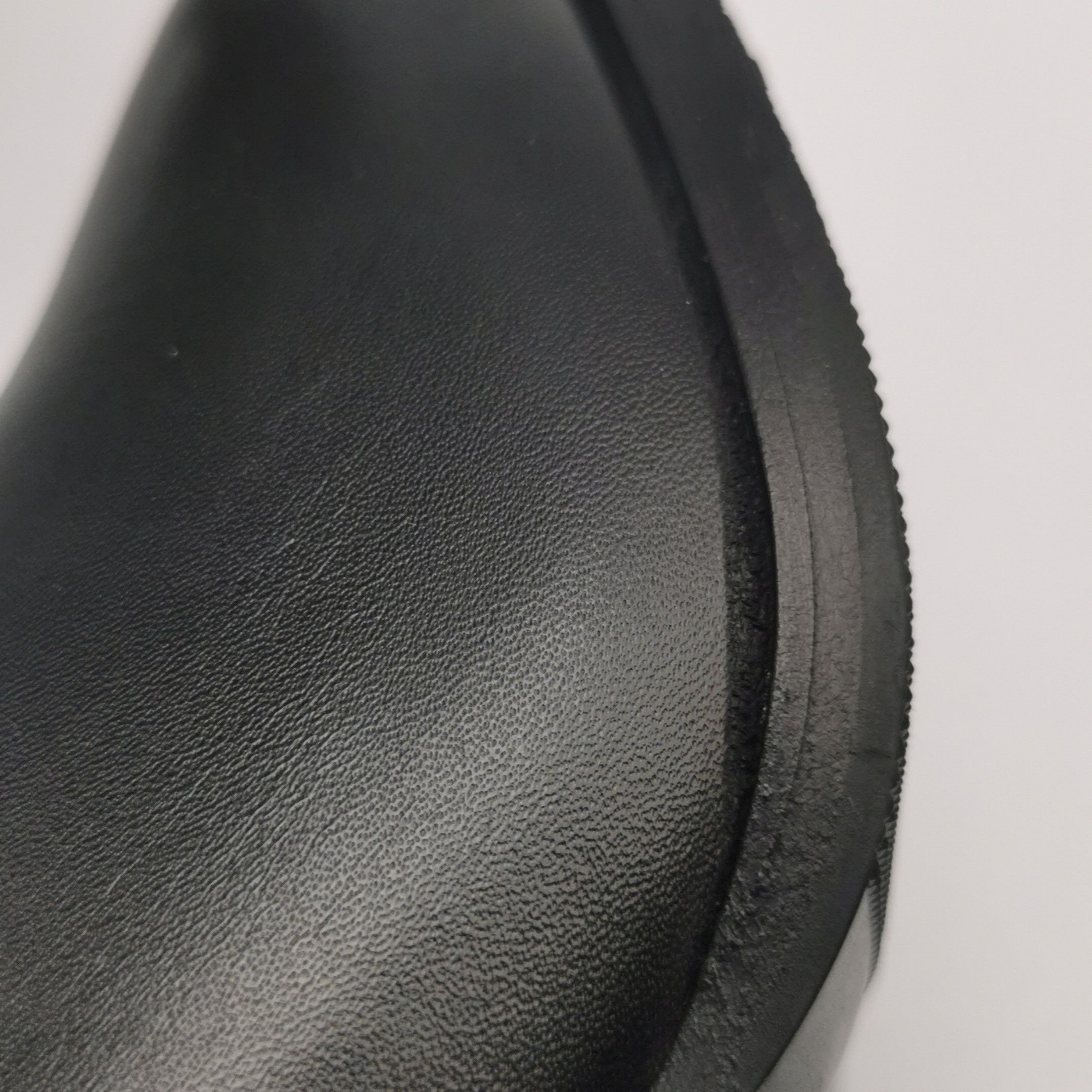 Gucci Gucci Women 5 Boots Size US 5 / IT 35 - 7 Thumbnail