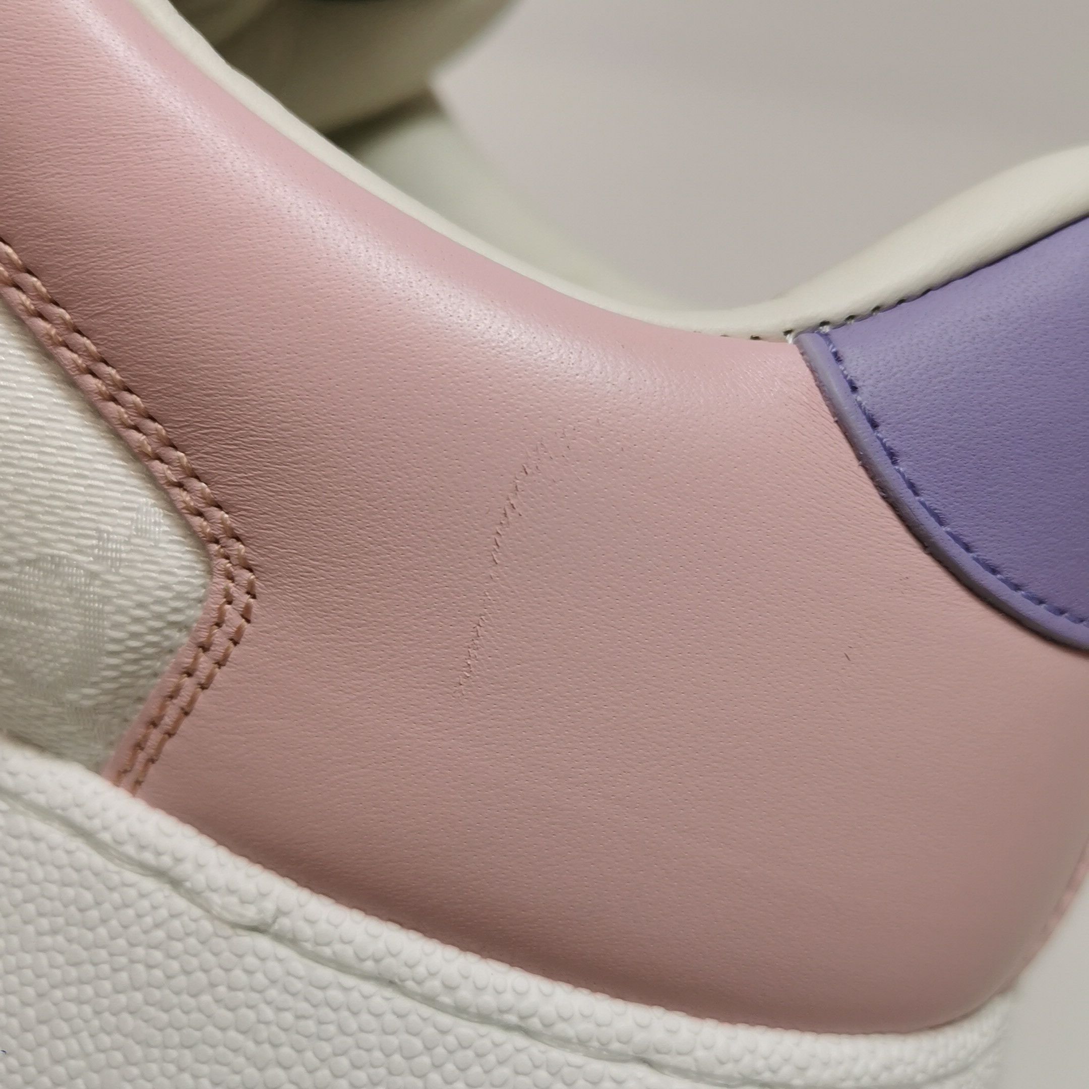 Gucci Gucci Women 8 Lowtop Sneakers Size US 8 / IT 38 - 9 Thumbnail