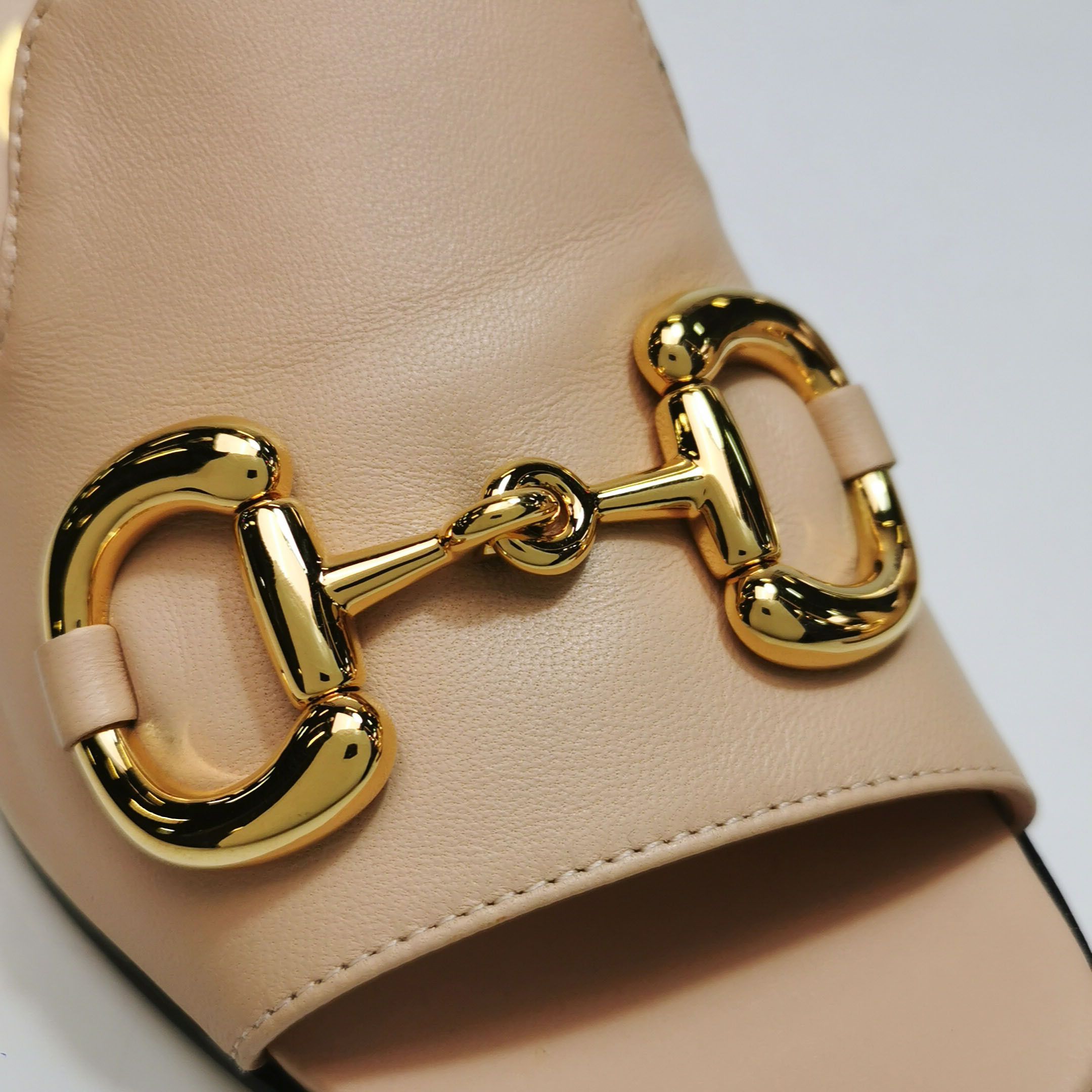 Gucci Gucci Women 6 Sandals Size US 6 / IT 36 - 10 Thumbnail