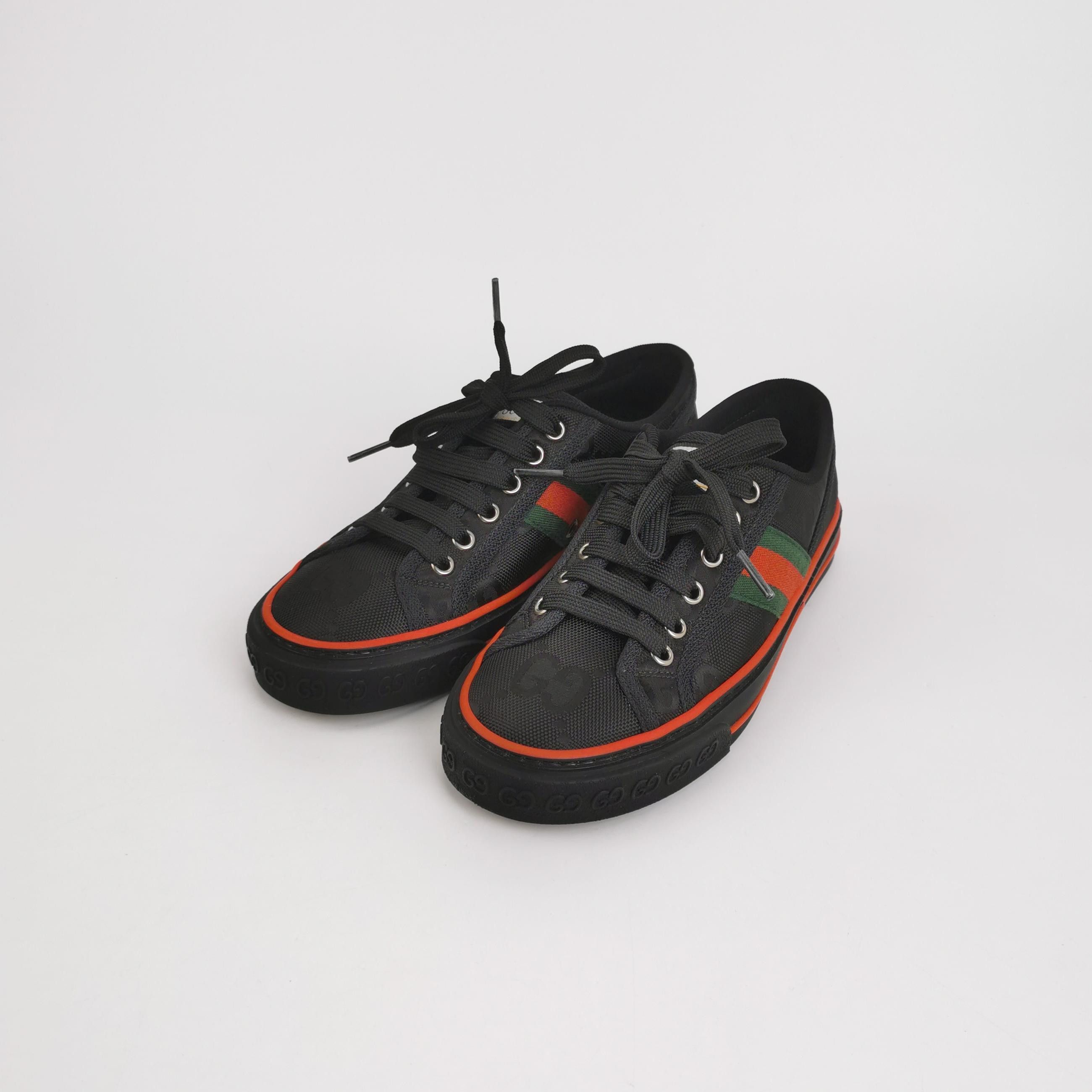 Gucci Gucci Women 6 Lowtop Sneakers Size US 6 / IT 36 - 2 Thumbnail