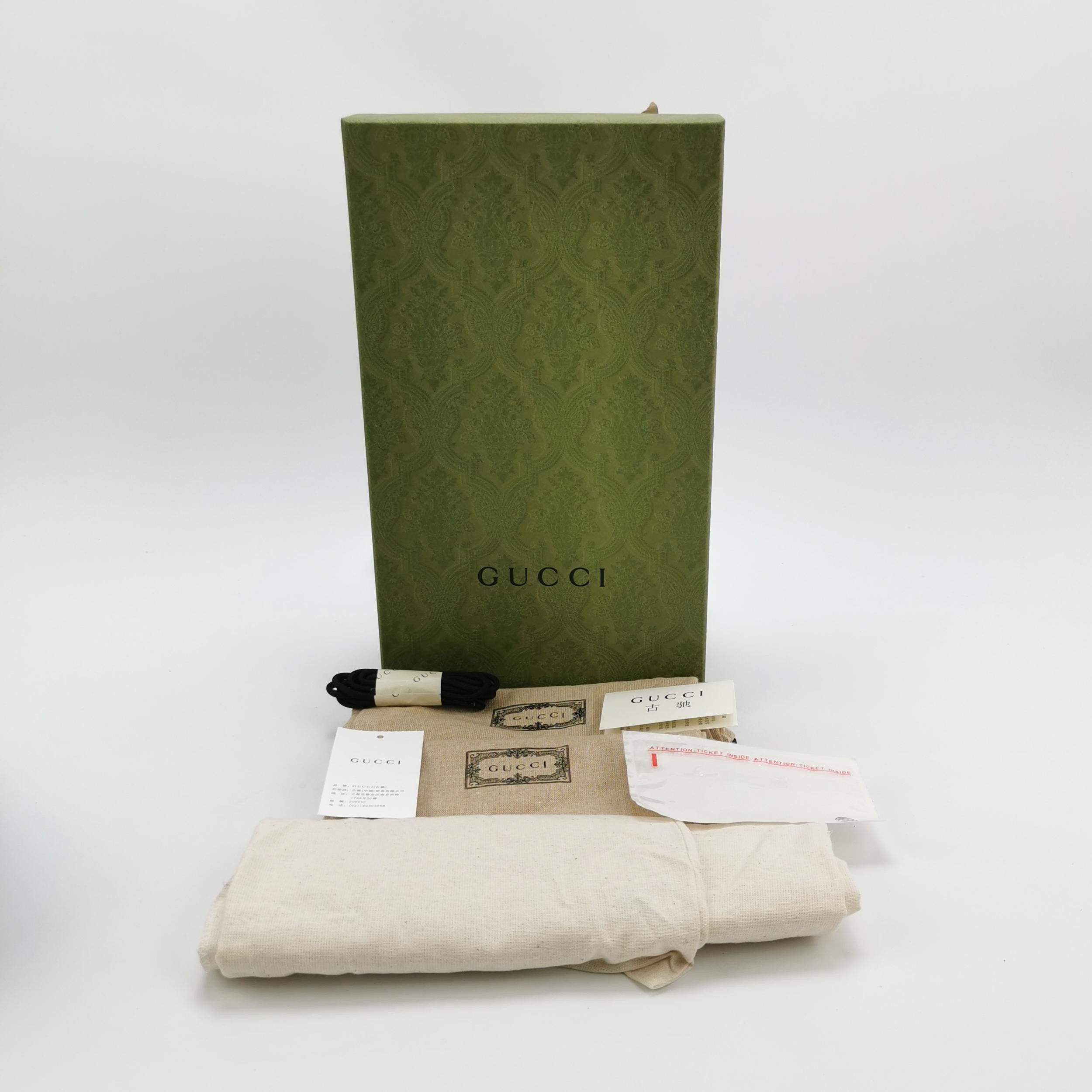 Gucci Gucci Women 5 Lowtop Sneakers Size US 5 / IT 35 - 6 Thumbnail