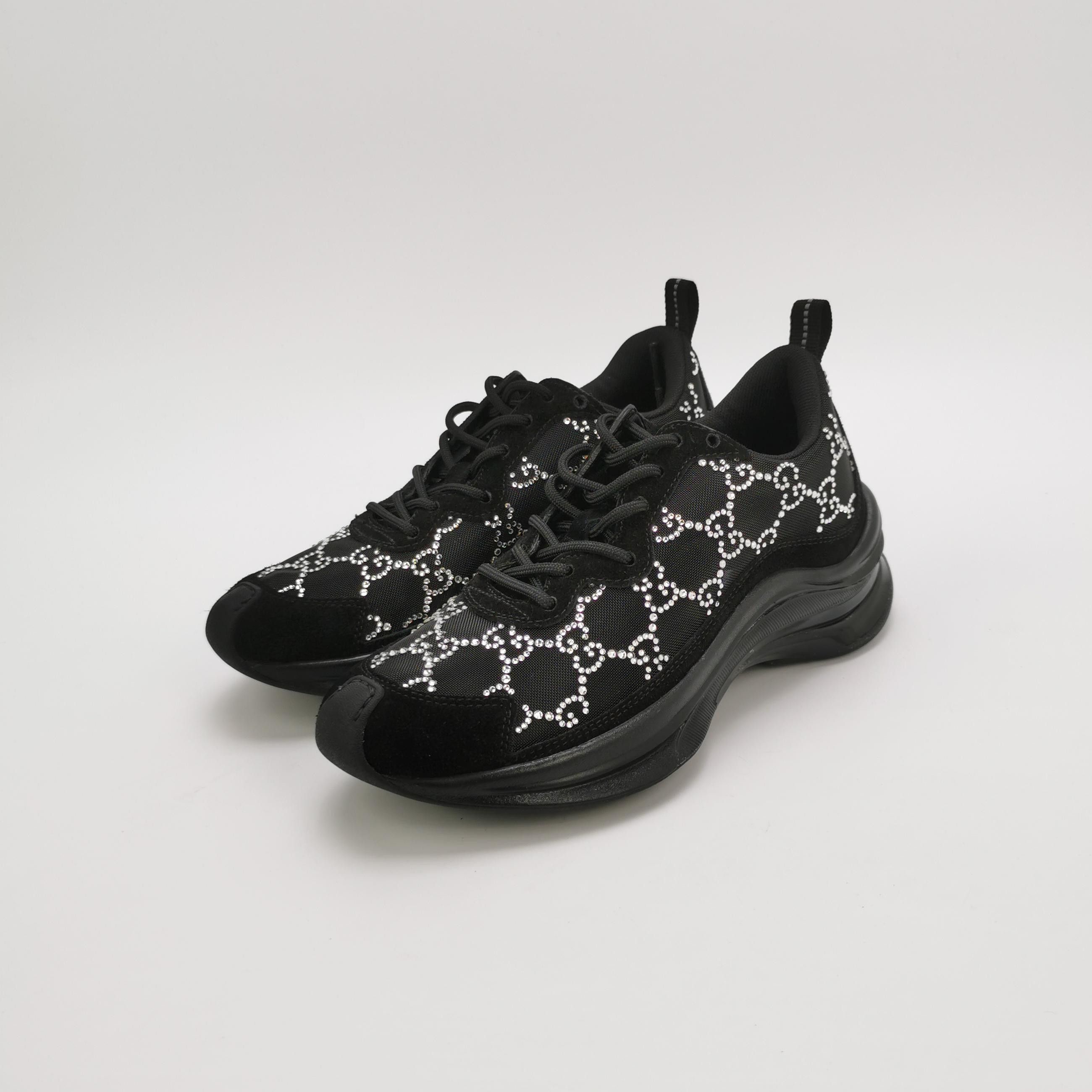 Gucci Gucci Women 5 Lowtop Sneakers Size US 5 / IT 35 - 2 Thumbnail