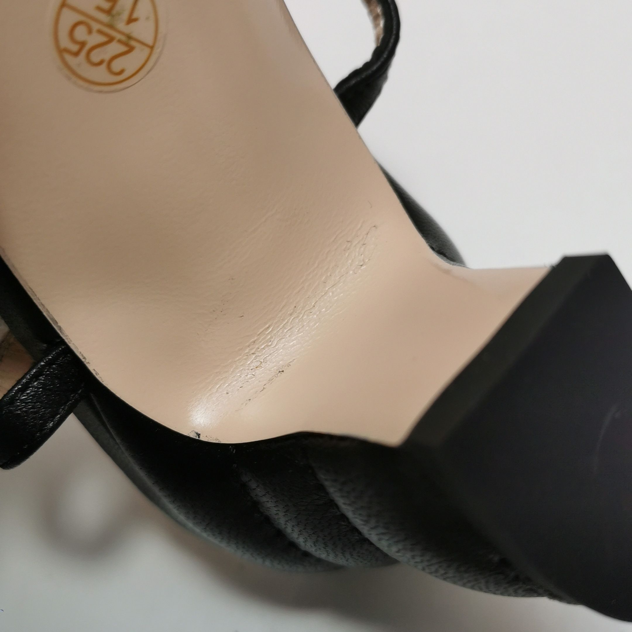 Gucci Gucci Women 5-5 Heels Size US 5.5 / IT 35.5 - 8 Thumbnail