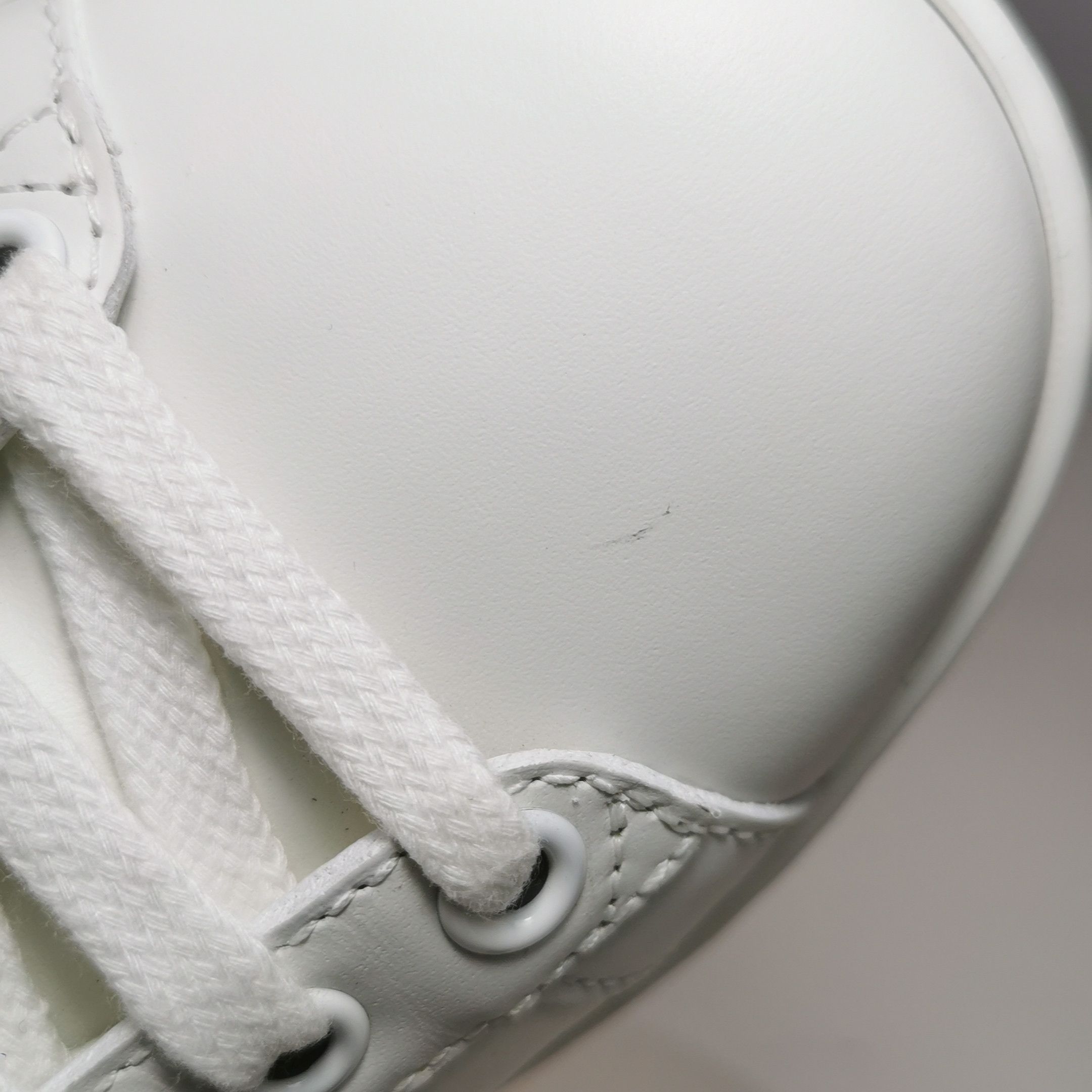 Gucci Gucci Women 6 Lowtop Sneakers Size US 6 / IT 36 - 7 Thumbnail