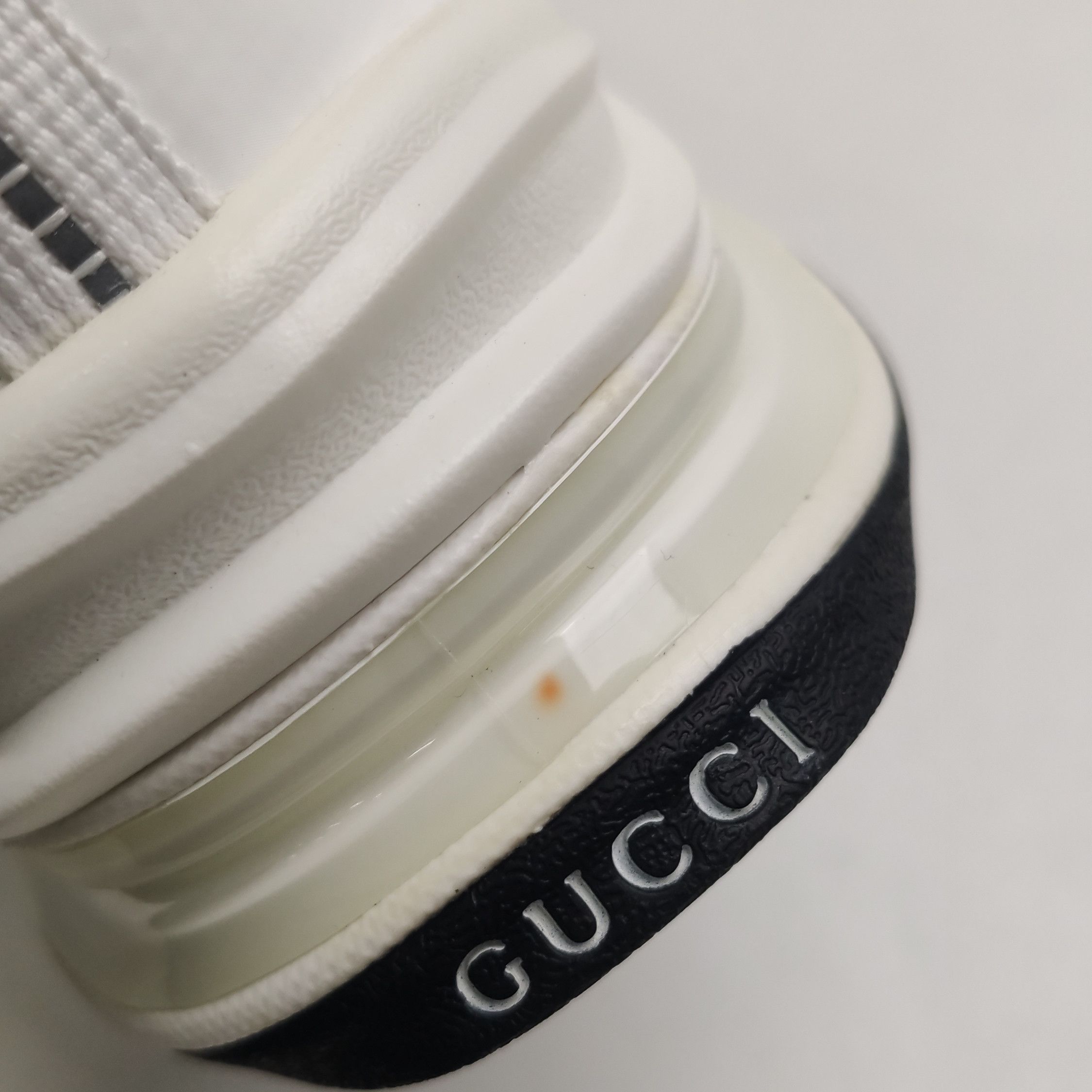 Gucci Gucci Women 8-5 Lowtop Sneakers Size US 8.5 / IT 38.5 - 10 Thumbnail