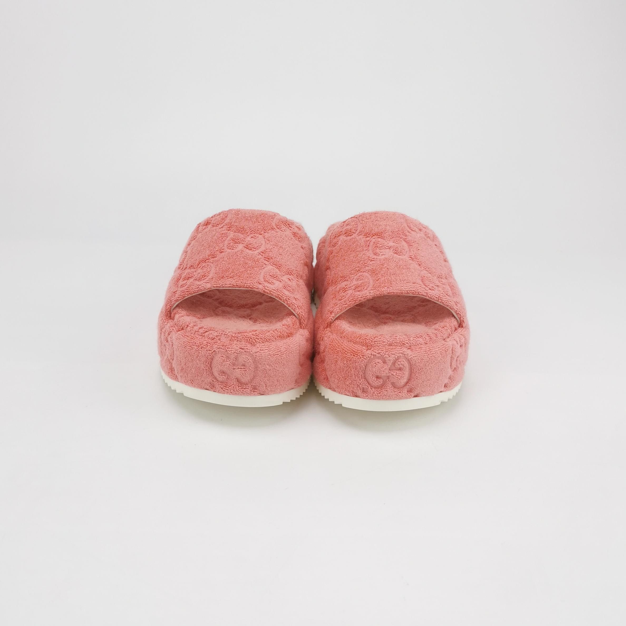 Gucci Gucci Women 6-5 Sandals Size US 6.5 / IT 36.5 - 3 Thumbnail