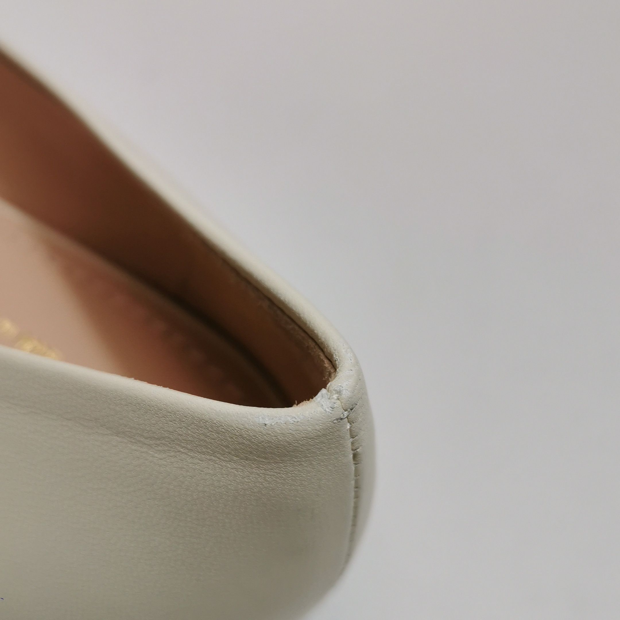 Gucci Gucci Women 6-5 Flats Size US 6.5 / IT 36.5 - 7 Thumbnail